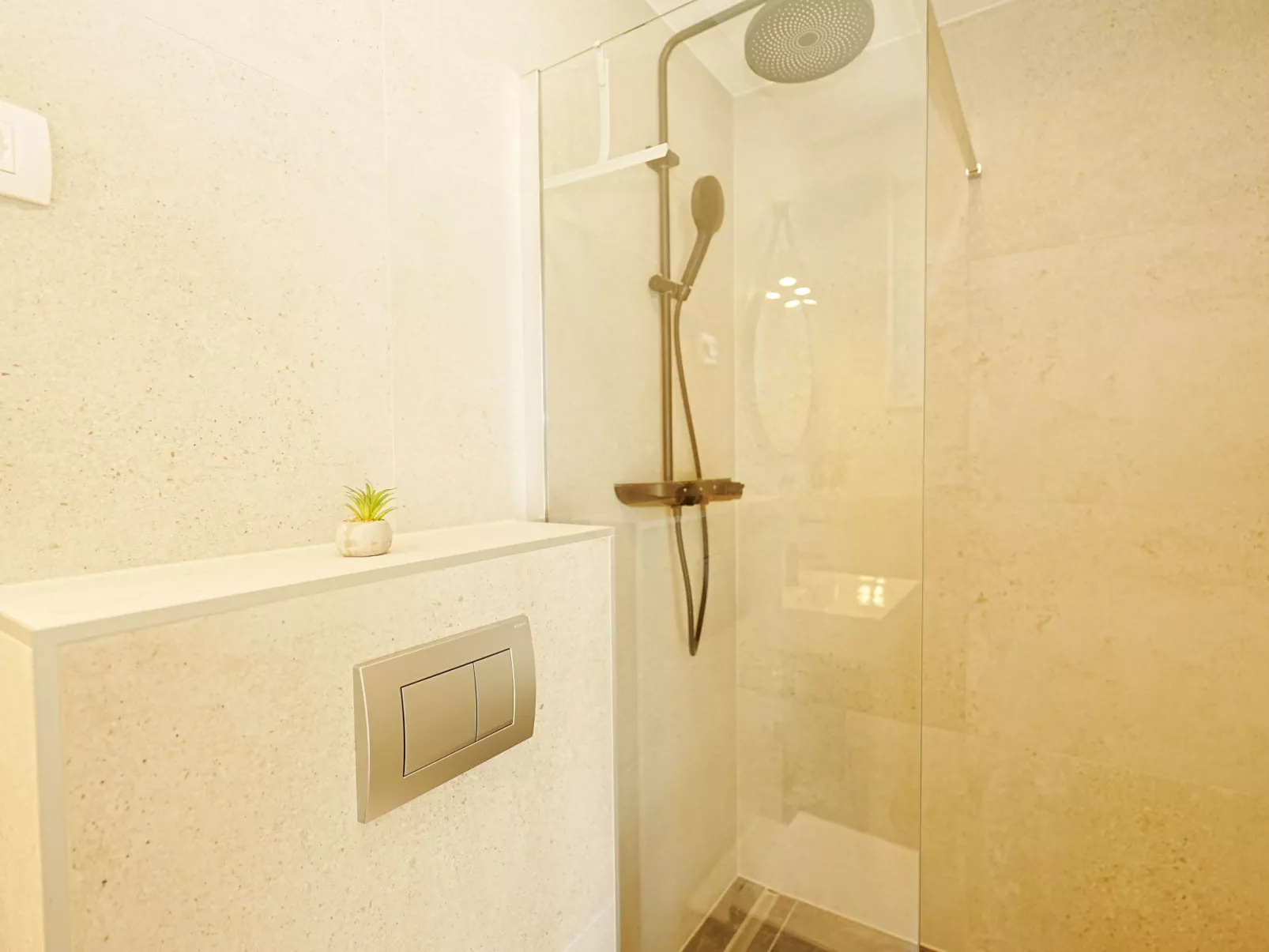 Primosten Hills - North - Binnen