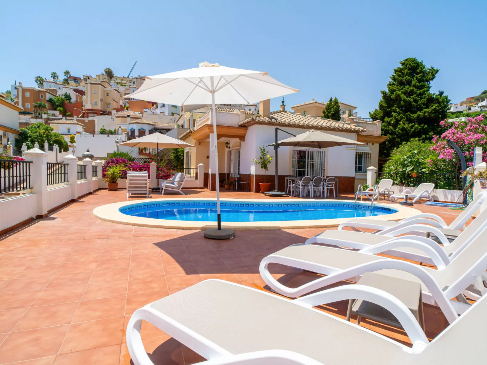 Villa Tamango Hill Vistamar by Casasol - Buiten