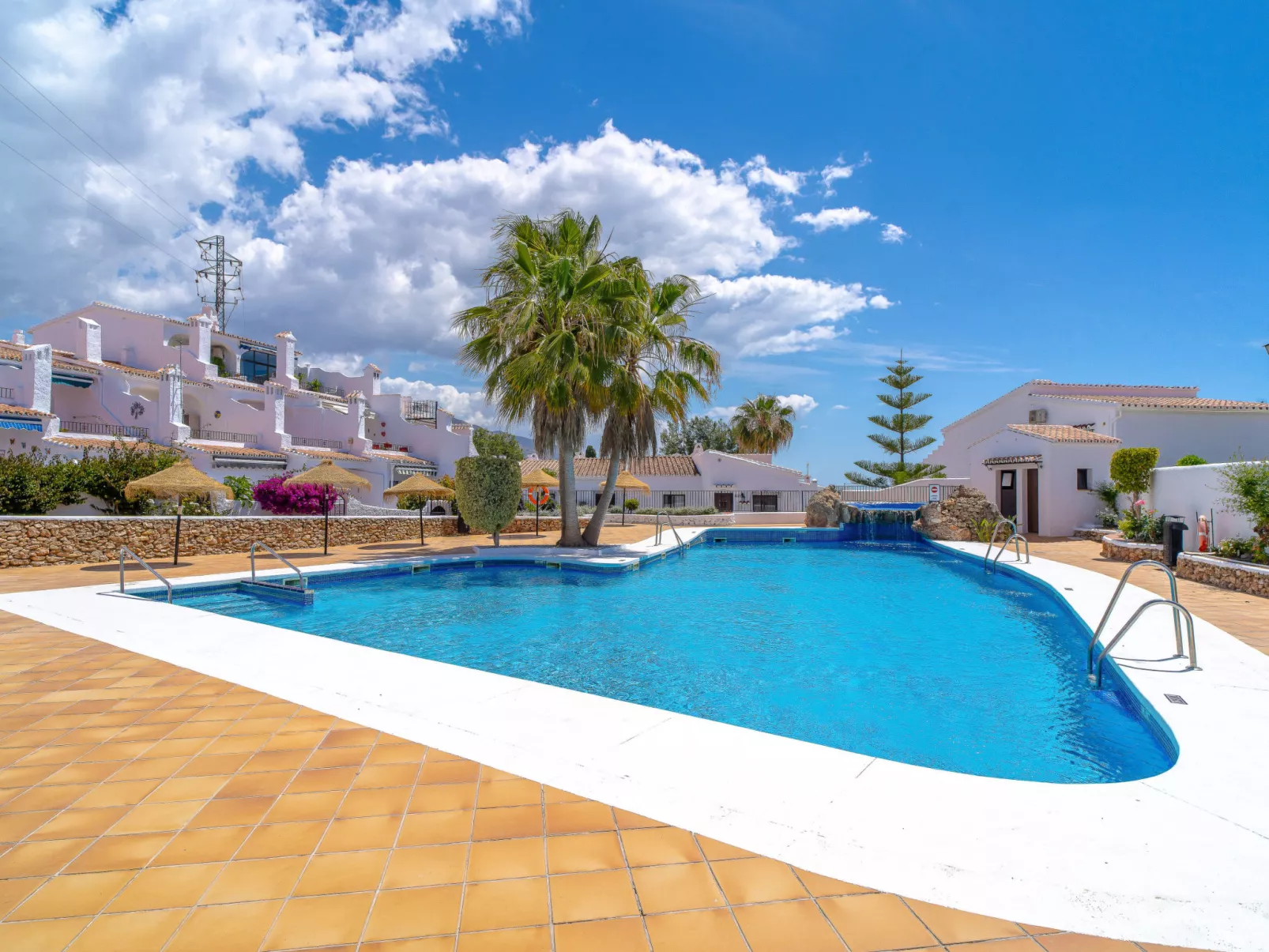 Capistrano Village Garden by Casasol - Buiten