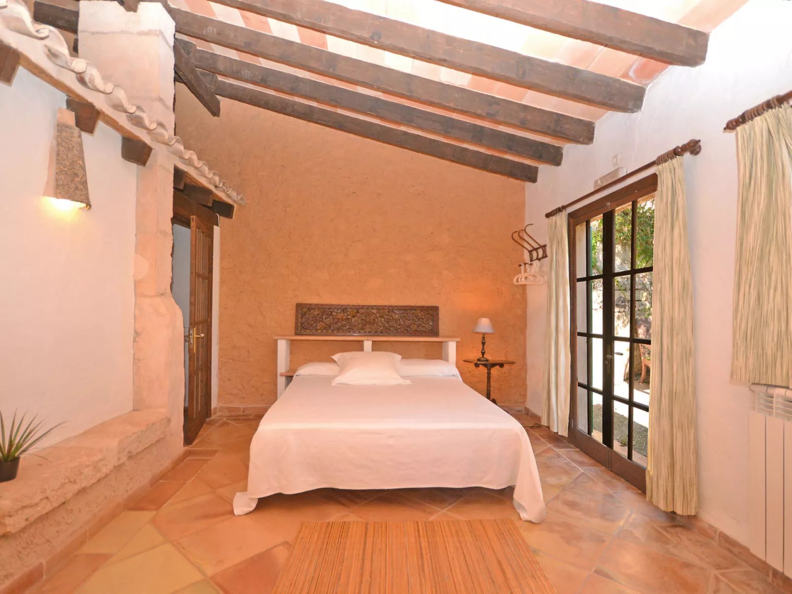 Can Casta (Sonrisa 12) - Binnen