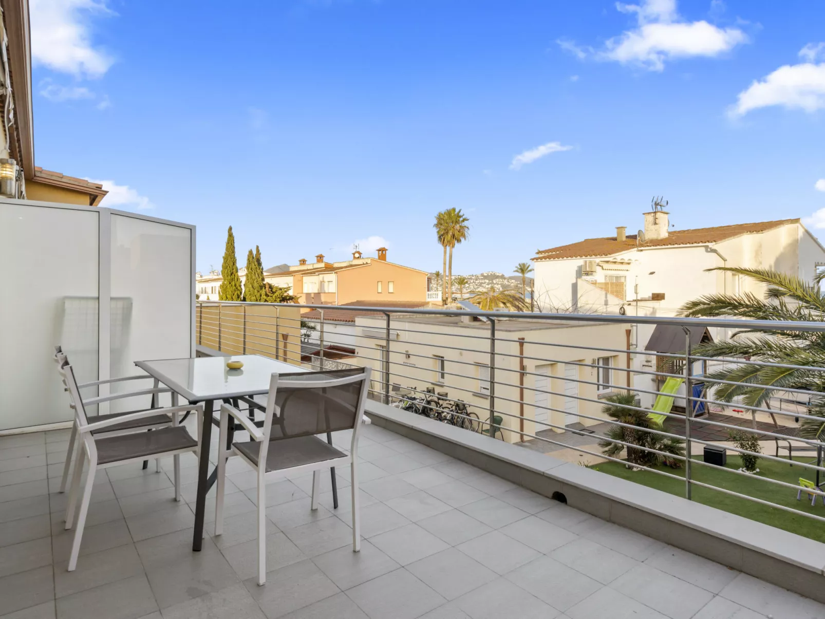 La Vida Sin Limites G EMP - Buiten