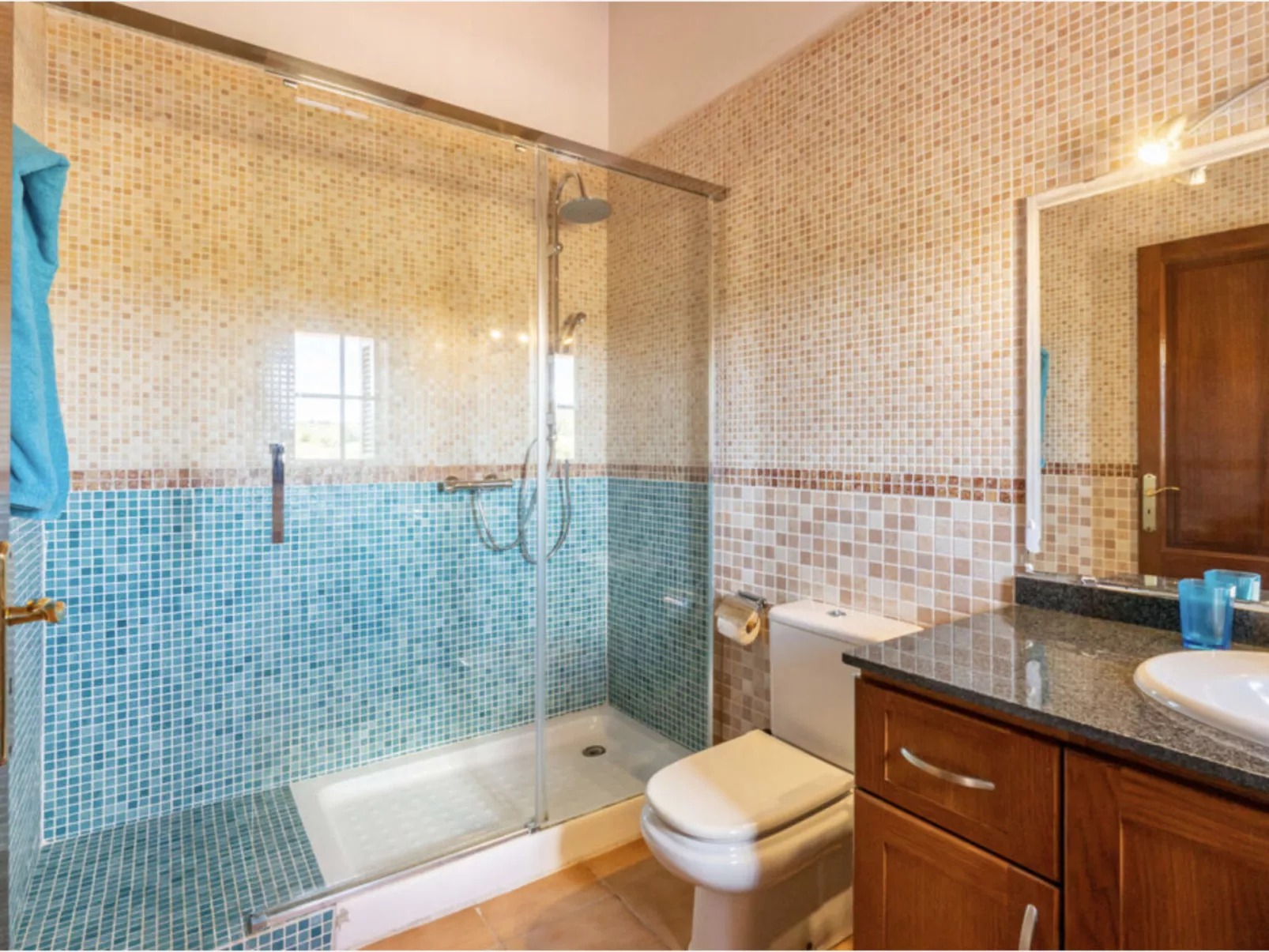 VILLA LORENZO MANACOR by PriorityVillas - Binnen