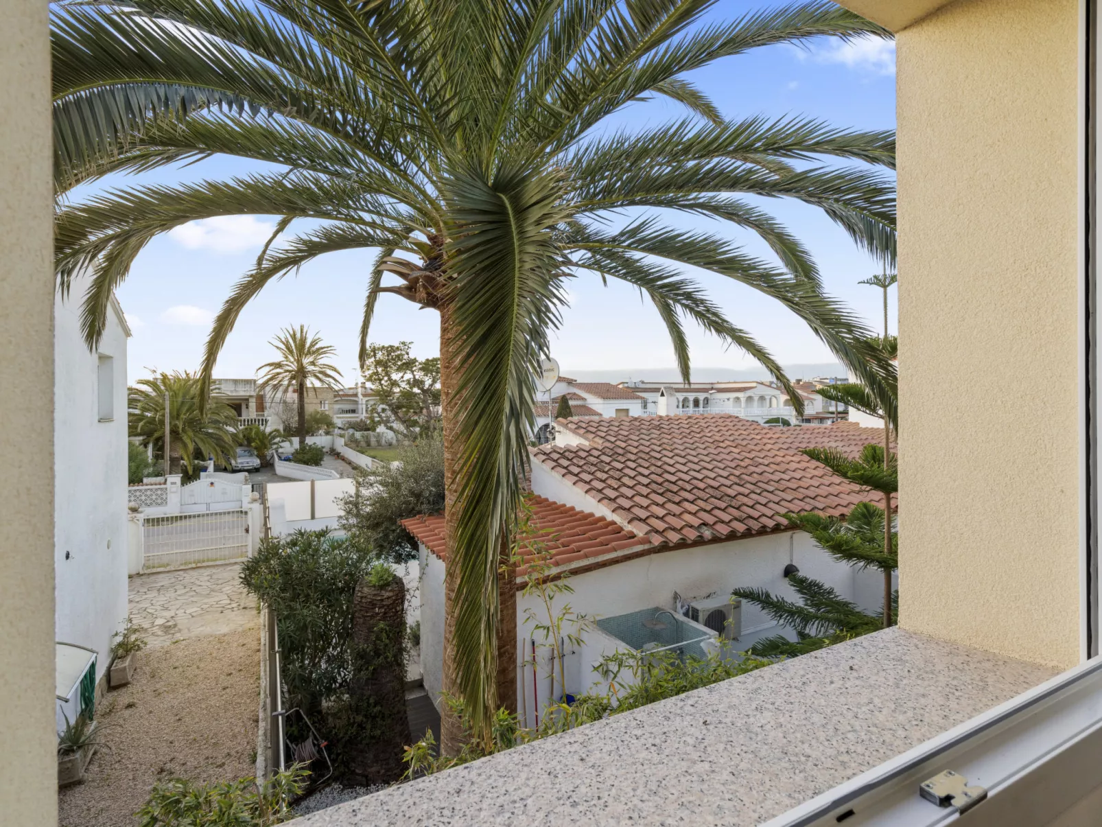 La Vida Sin Limites G EMP - Buiten