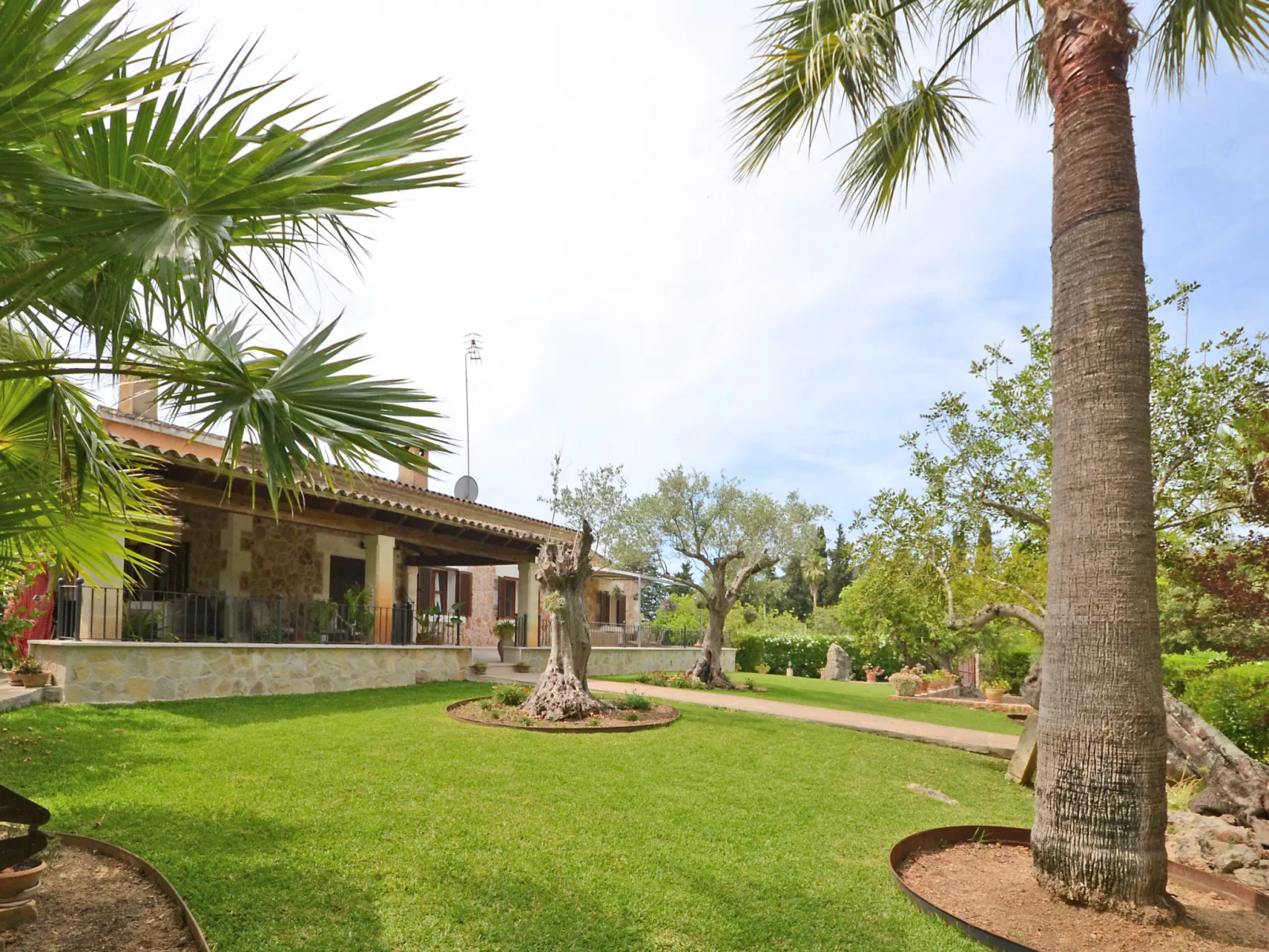 Ca na rossa - Buiten