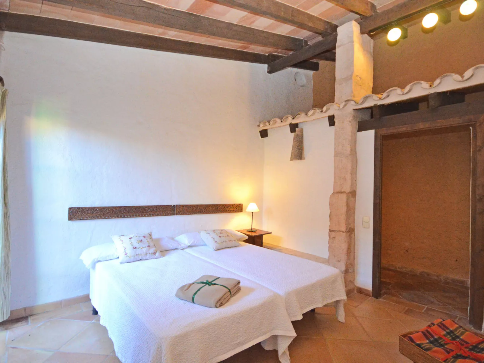 Can Casta (Sonrisa 12) - Binnen