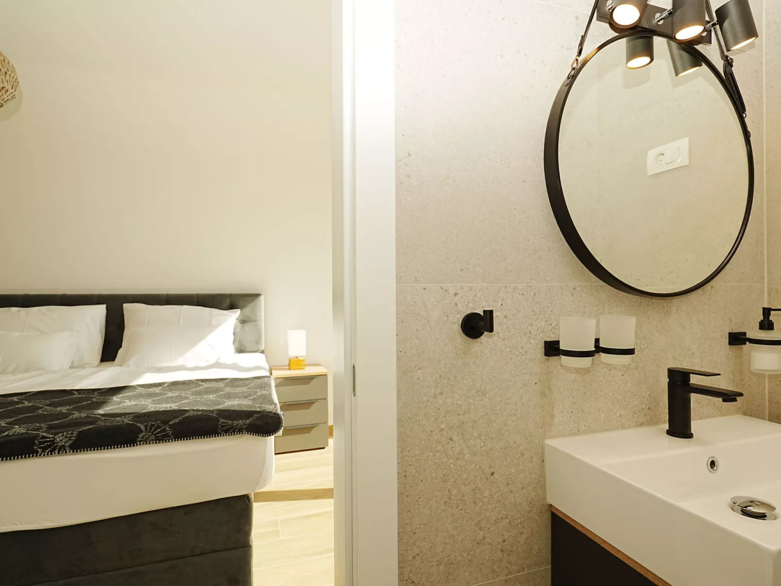 Primosten Hills - North - Binnen