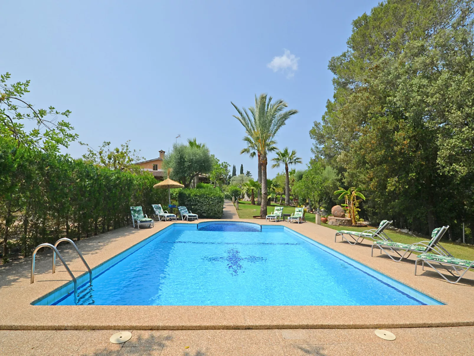 Ca na rossa - Buiten