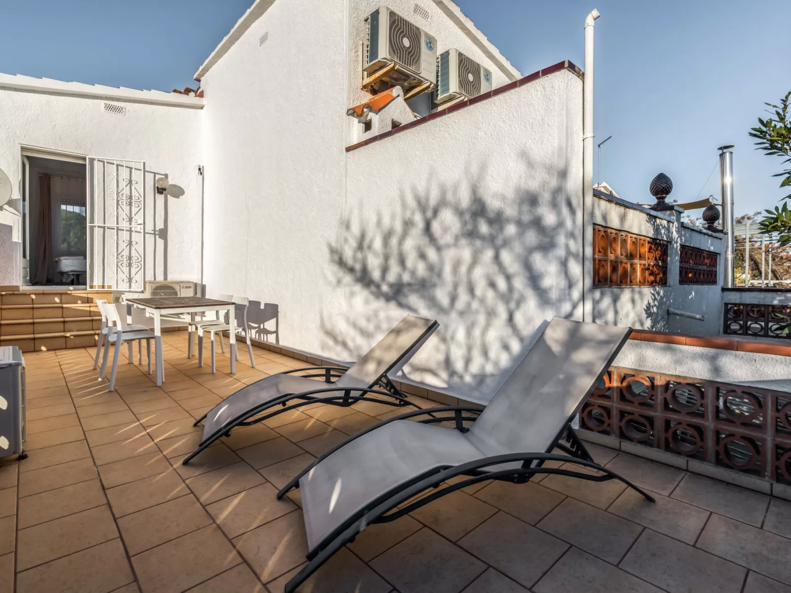 WELCS VILLA 022 EMP La Morgana con piscina priva - Buiten