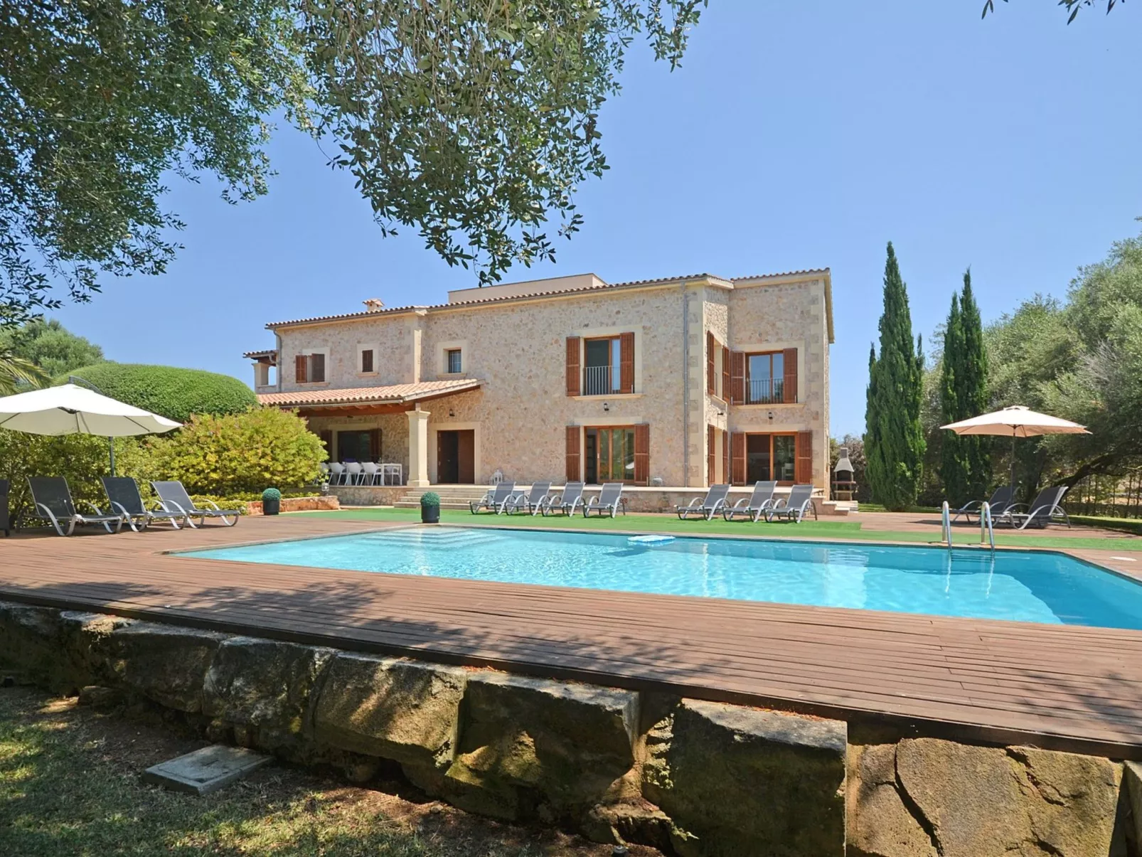 Santa Maria - Buiten