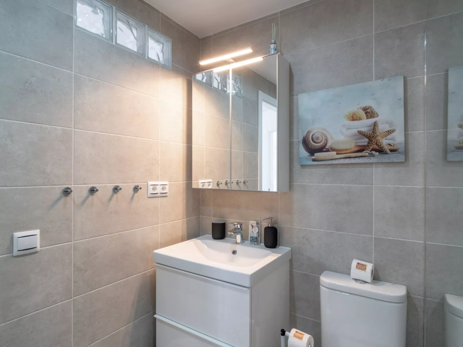 Villa Luxuria Private Pool by Casasol - Binnen