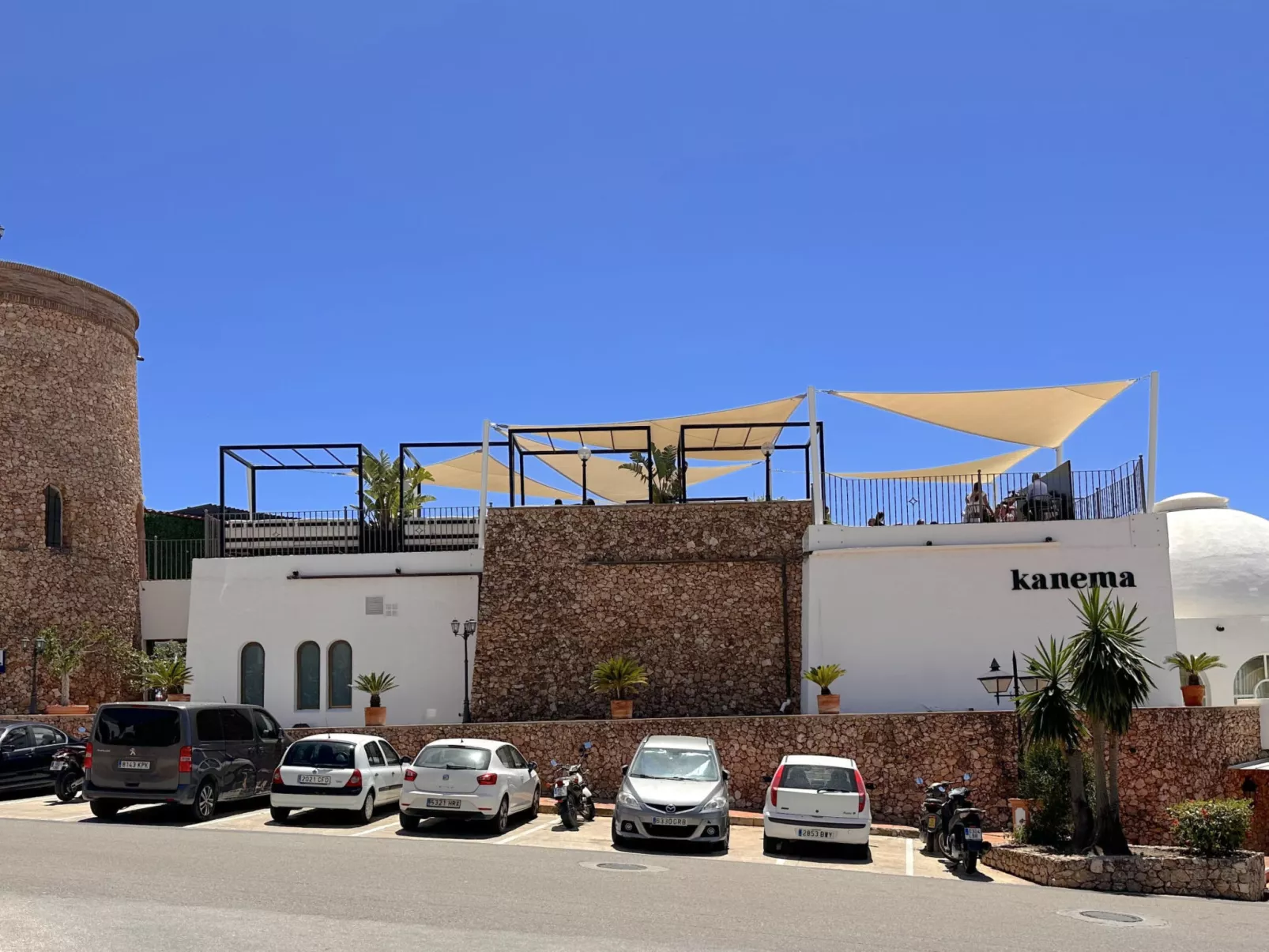 Hibiscos Seaview Terrace by Casasol - Buiten