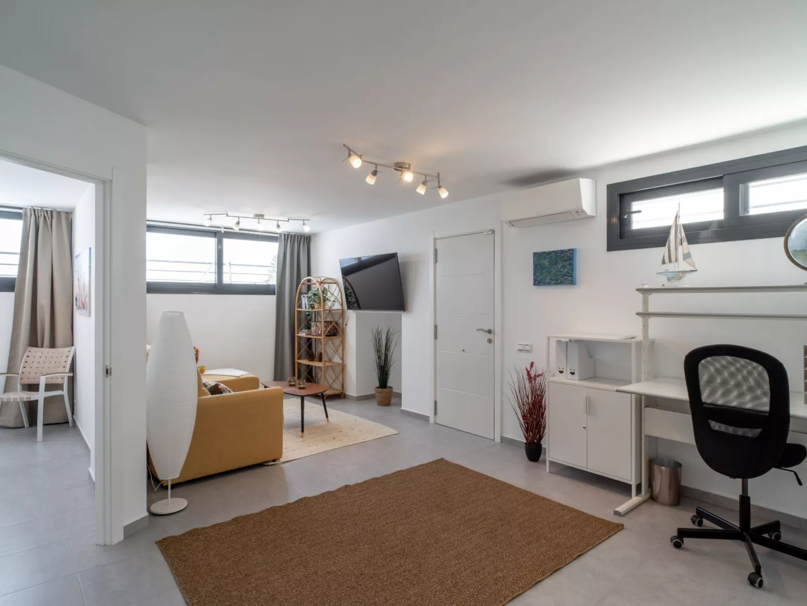 Villa Luxuria Private Pool by Casasol - Binnen