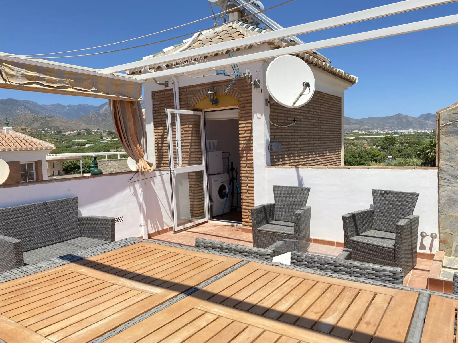 Villa Madrid Private Pool by Casasol - Binnen