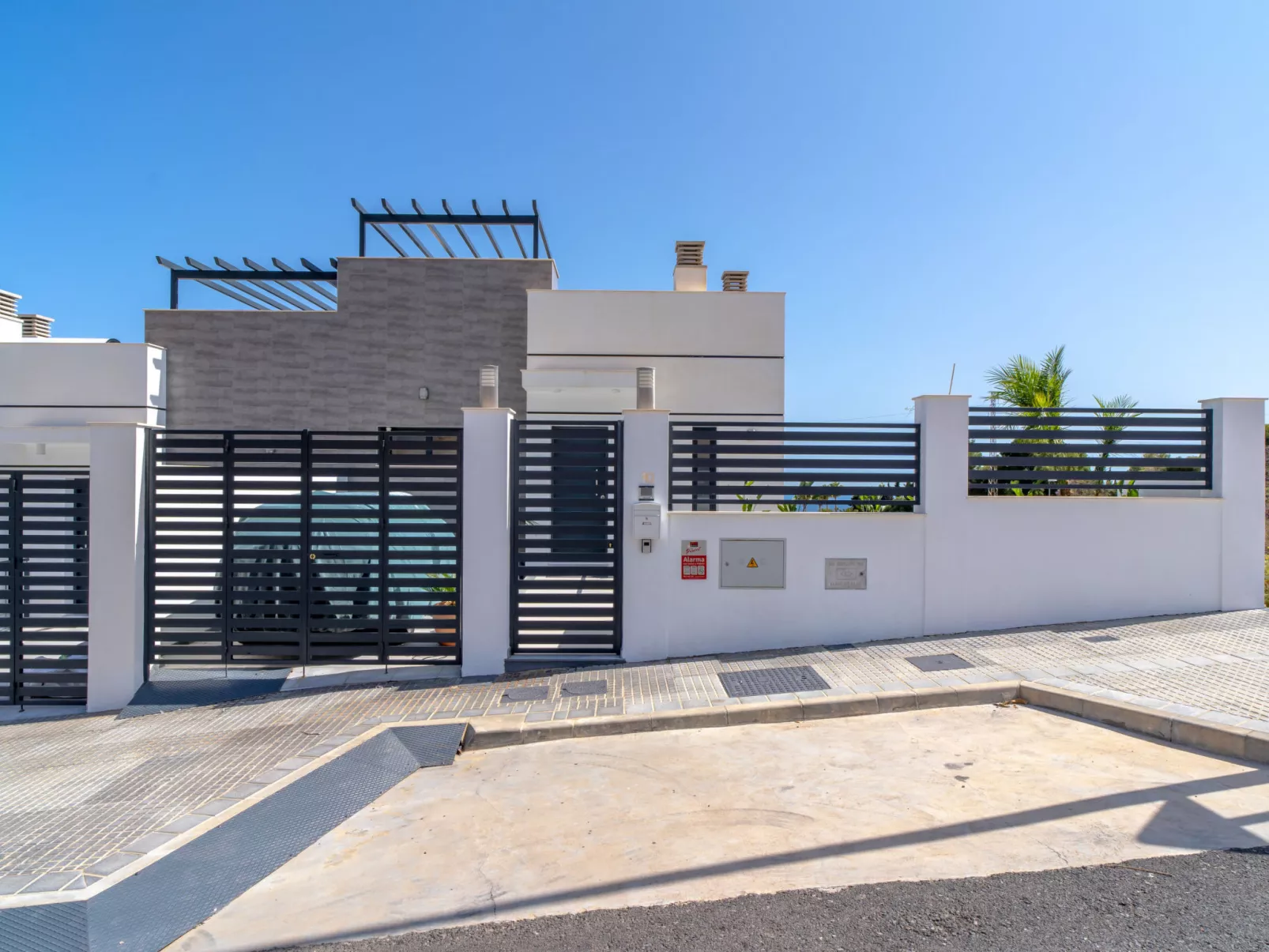 Villa Luxuria Private Pool by Casasol - Buiten