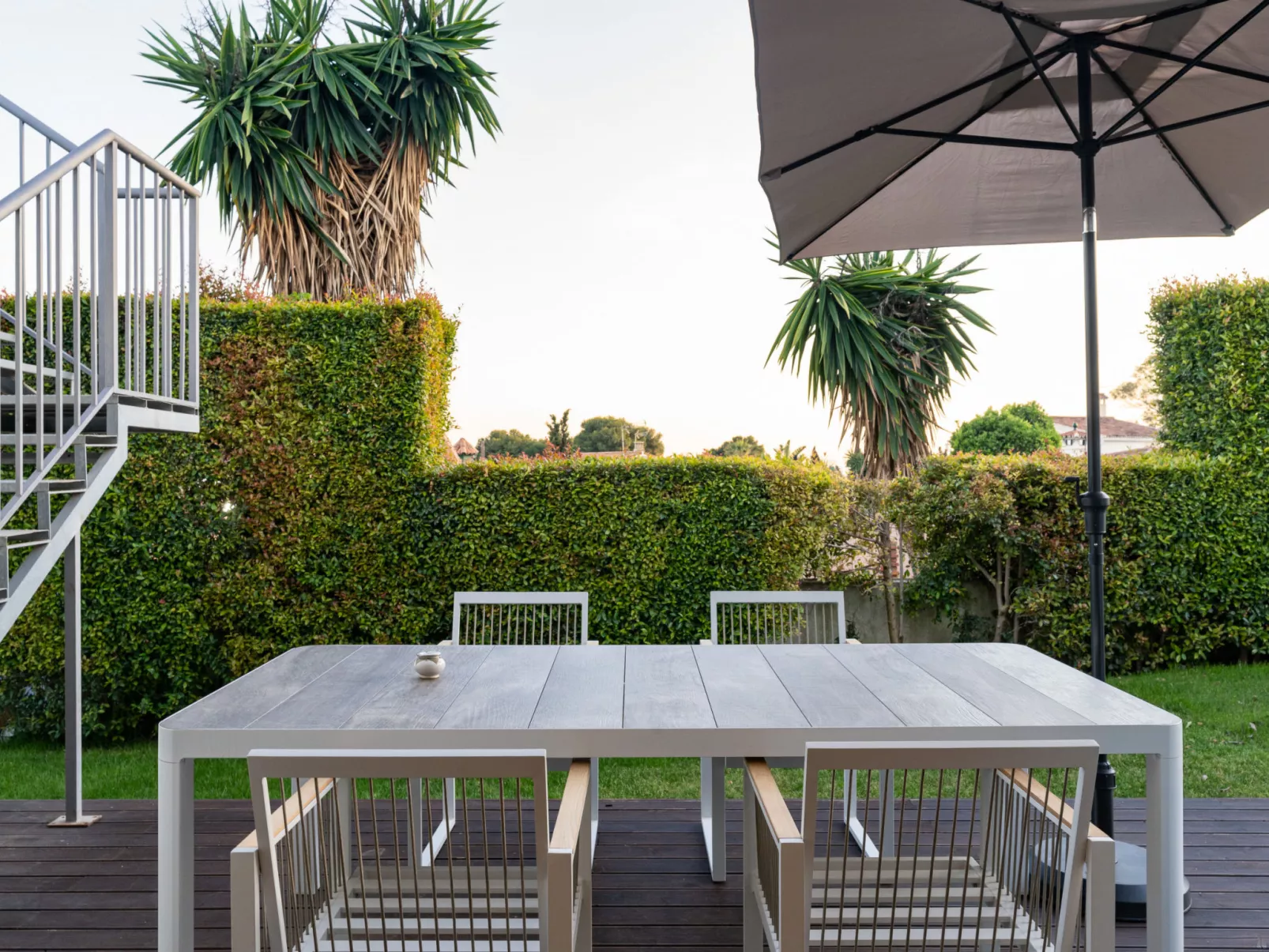 Villa Madrugada, beachside villa in Costabella - Buiten