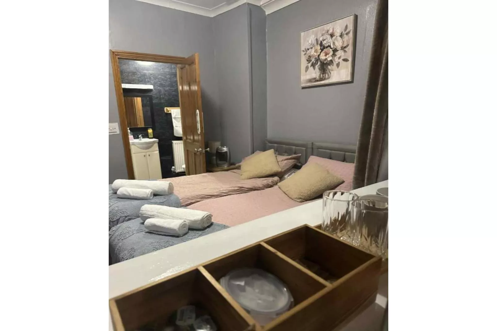 Standard Twin Room - Shared