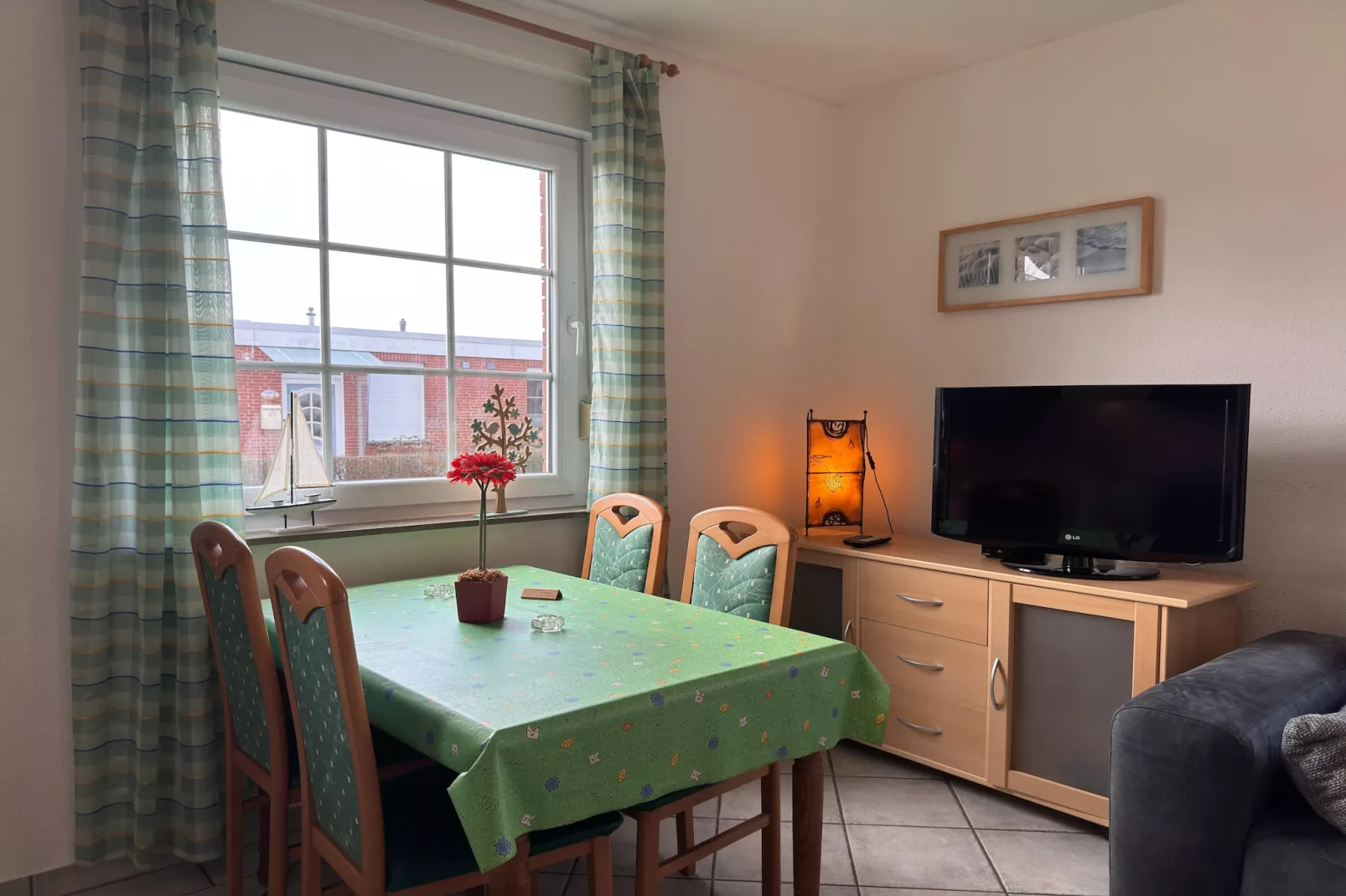 Ferienhaus Wirbelwind - Eetkamer