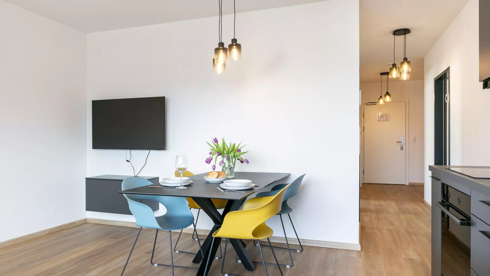 City Apartments Jenbach Top8Top9Top10 - Eetkamer