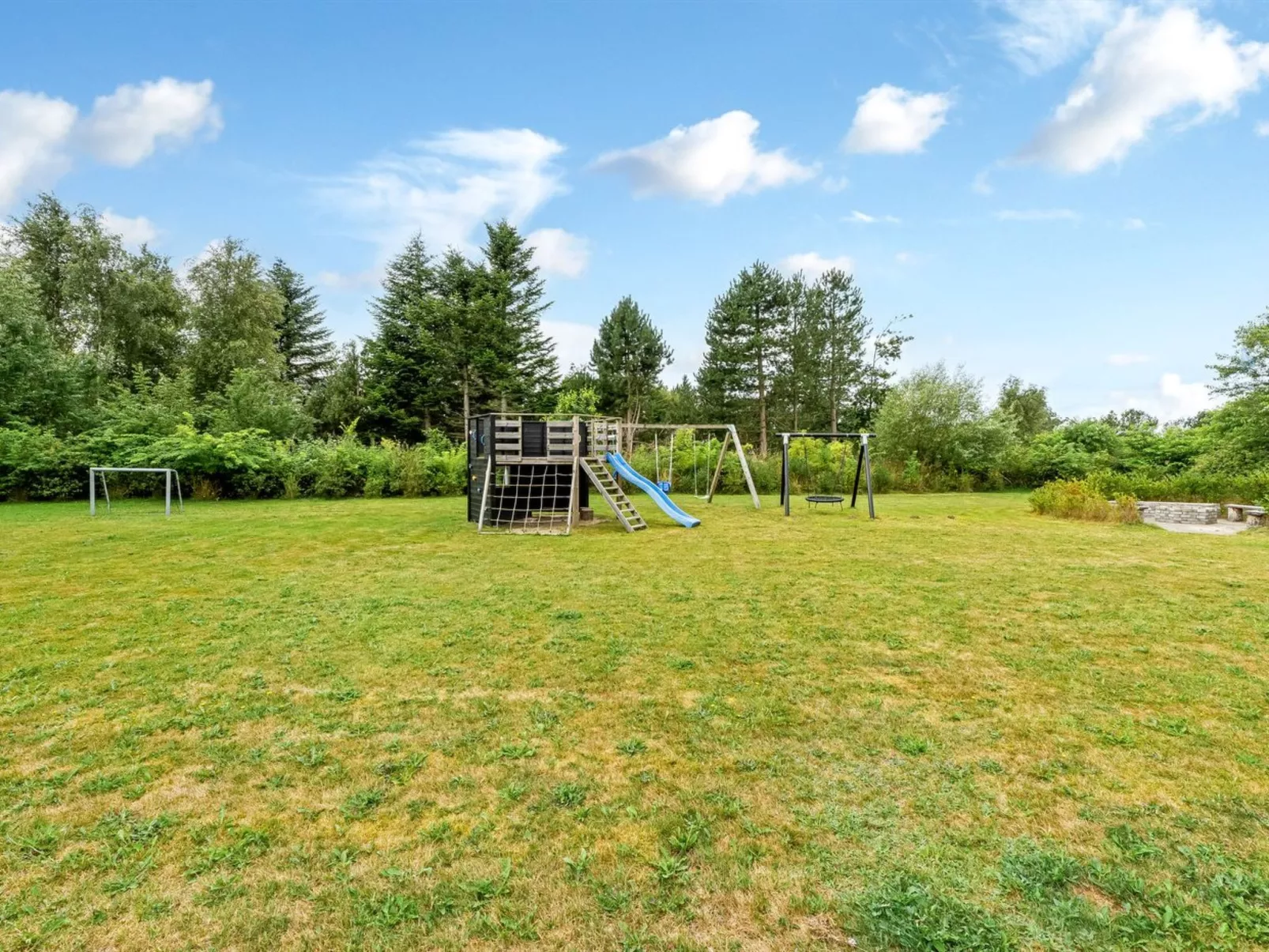 "Sunna" - 1.2km from the sea - Buiten