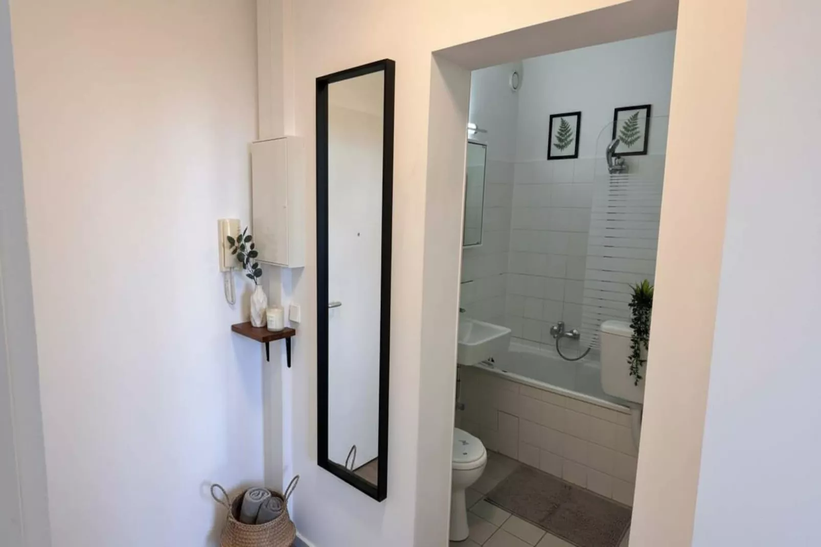 Alexanderplatz Chic Sunny City Studio - Badkamer