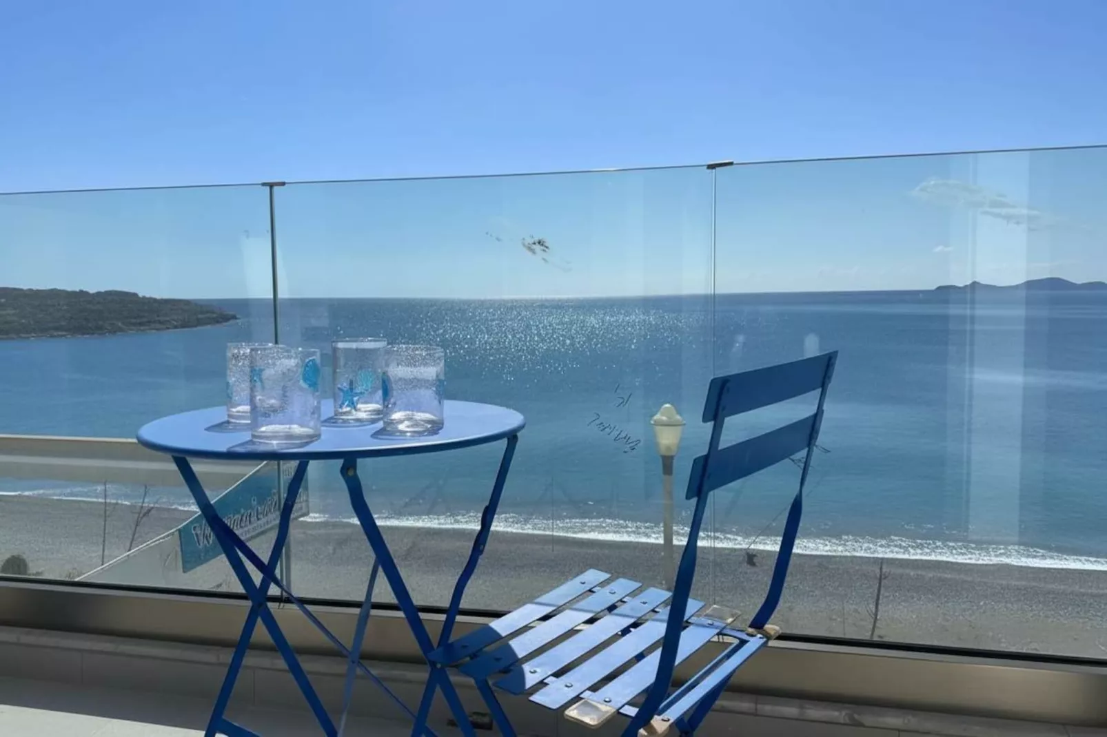 Premium Modern Charaki Studio w Beautiful Sea View - Terrasbalkon