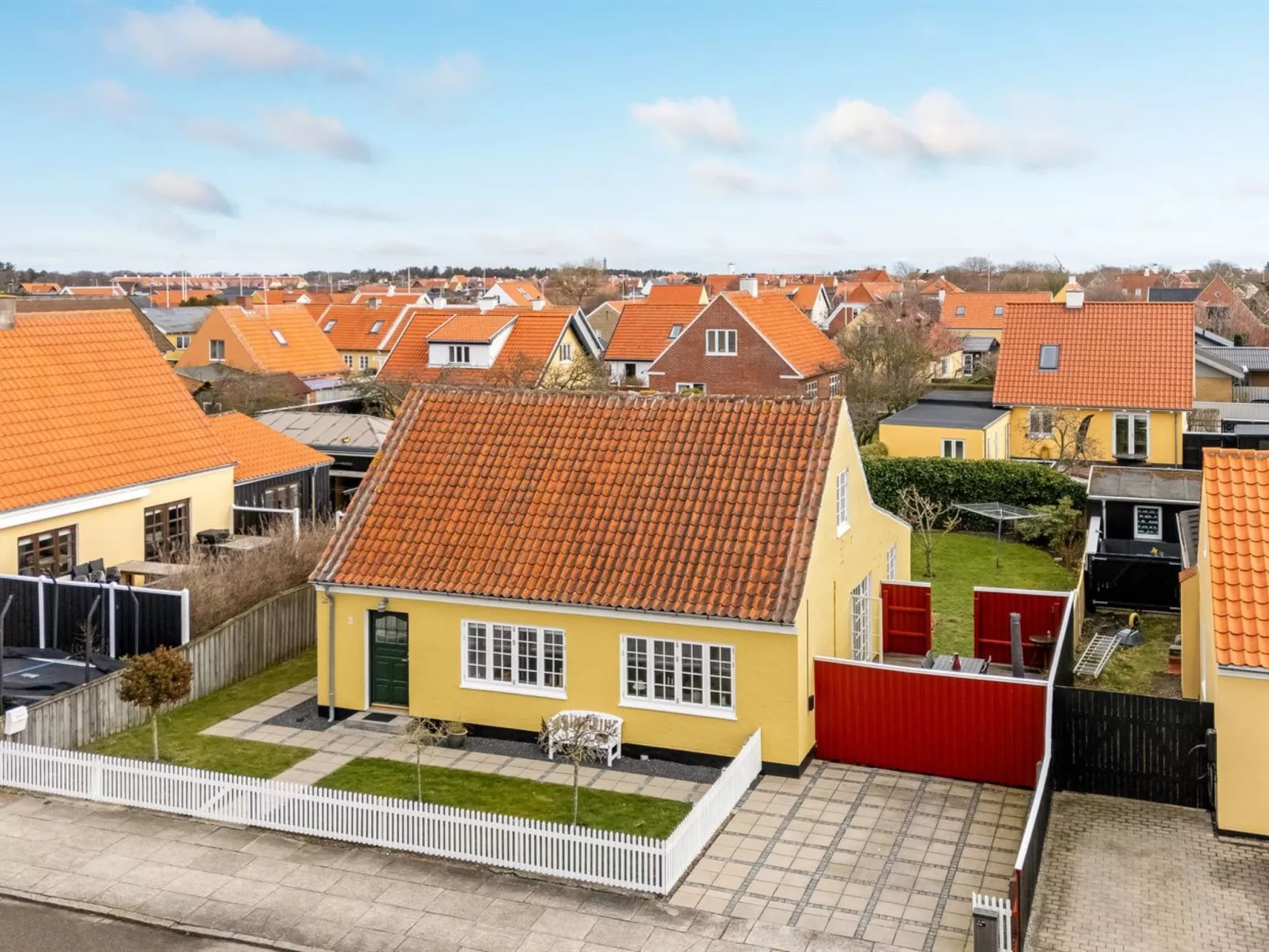 "Caranus" - 900m from the sea