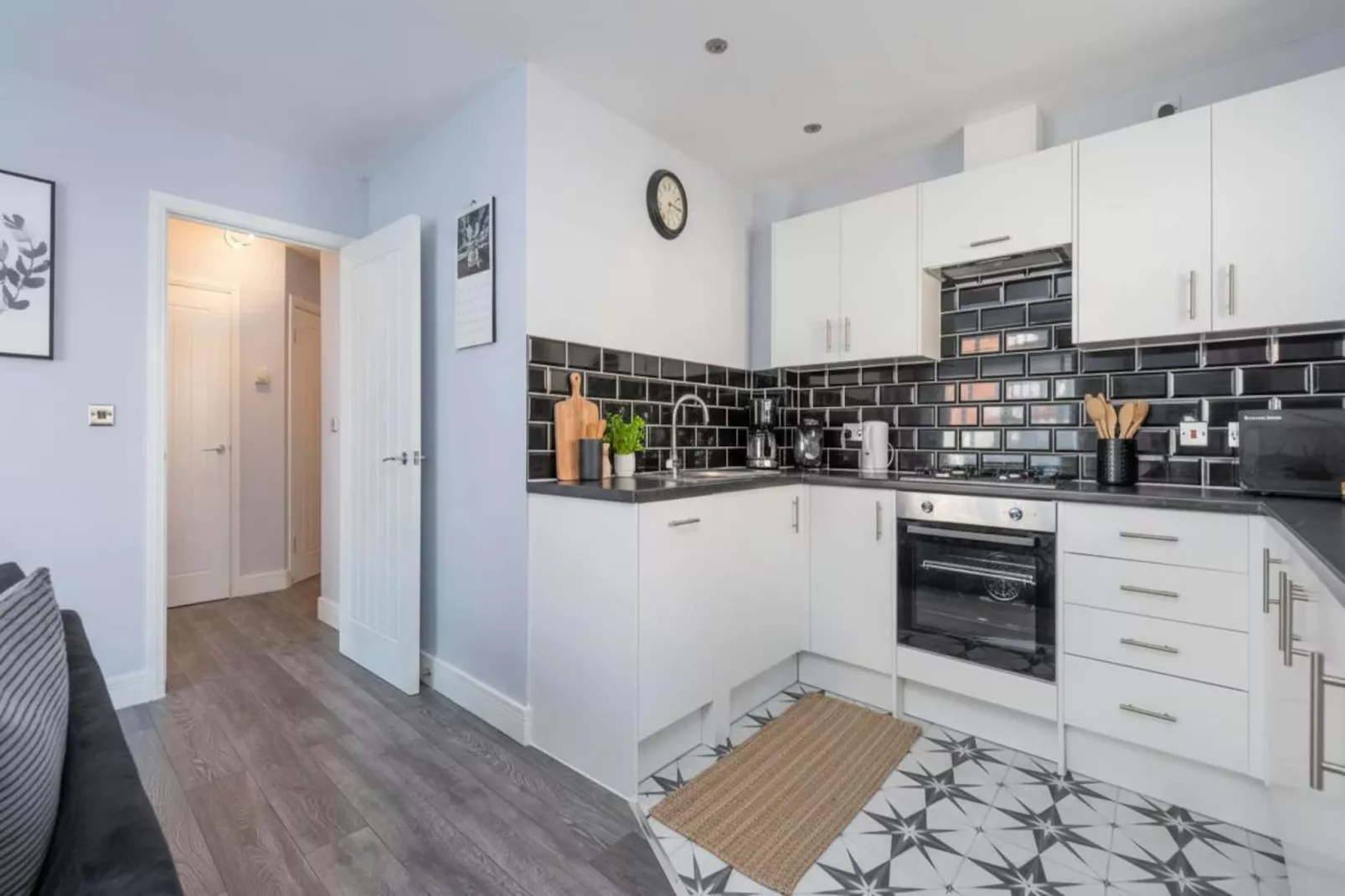 Premium New Flat Close to the Elizabeth Line - Keuken
