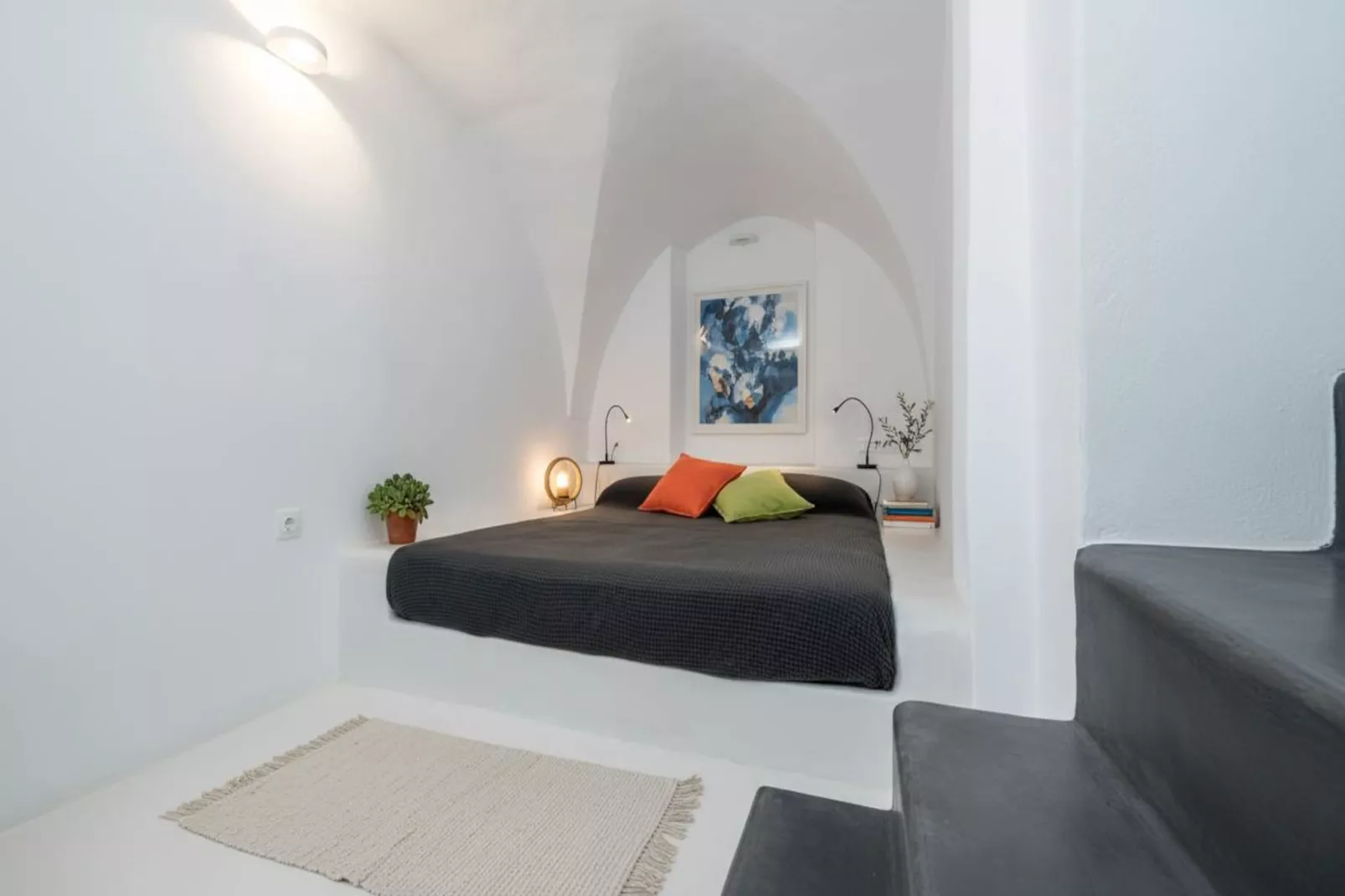 Poseidon’s Water Escape Santorini Rooftop Jacuzzi - Slaapkamer