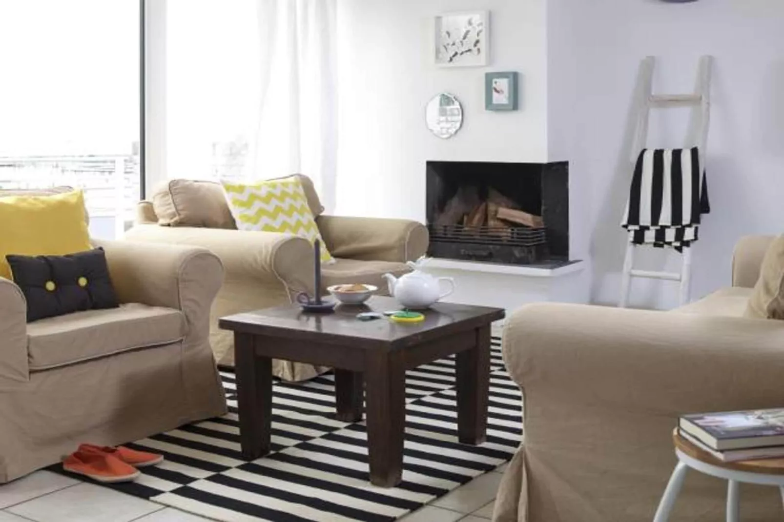 Family House | 10-12 personen | 4 slaapkamers | 3,5 badkamers - Woonkamer