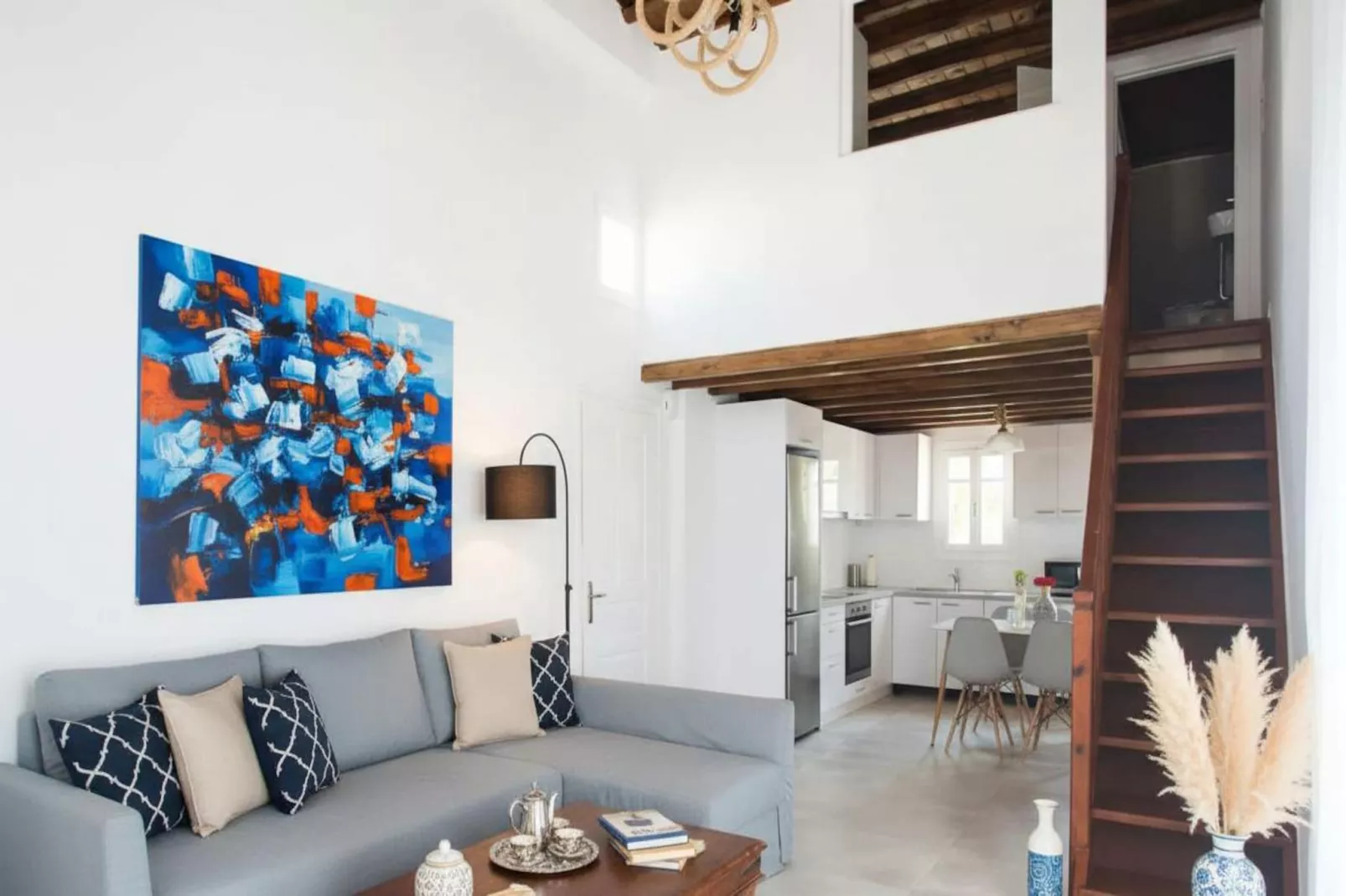 Ornos Elegant 2 Bd House with Shared Pool - Woonkamer