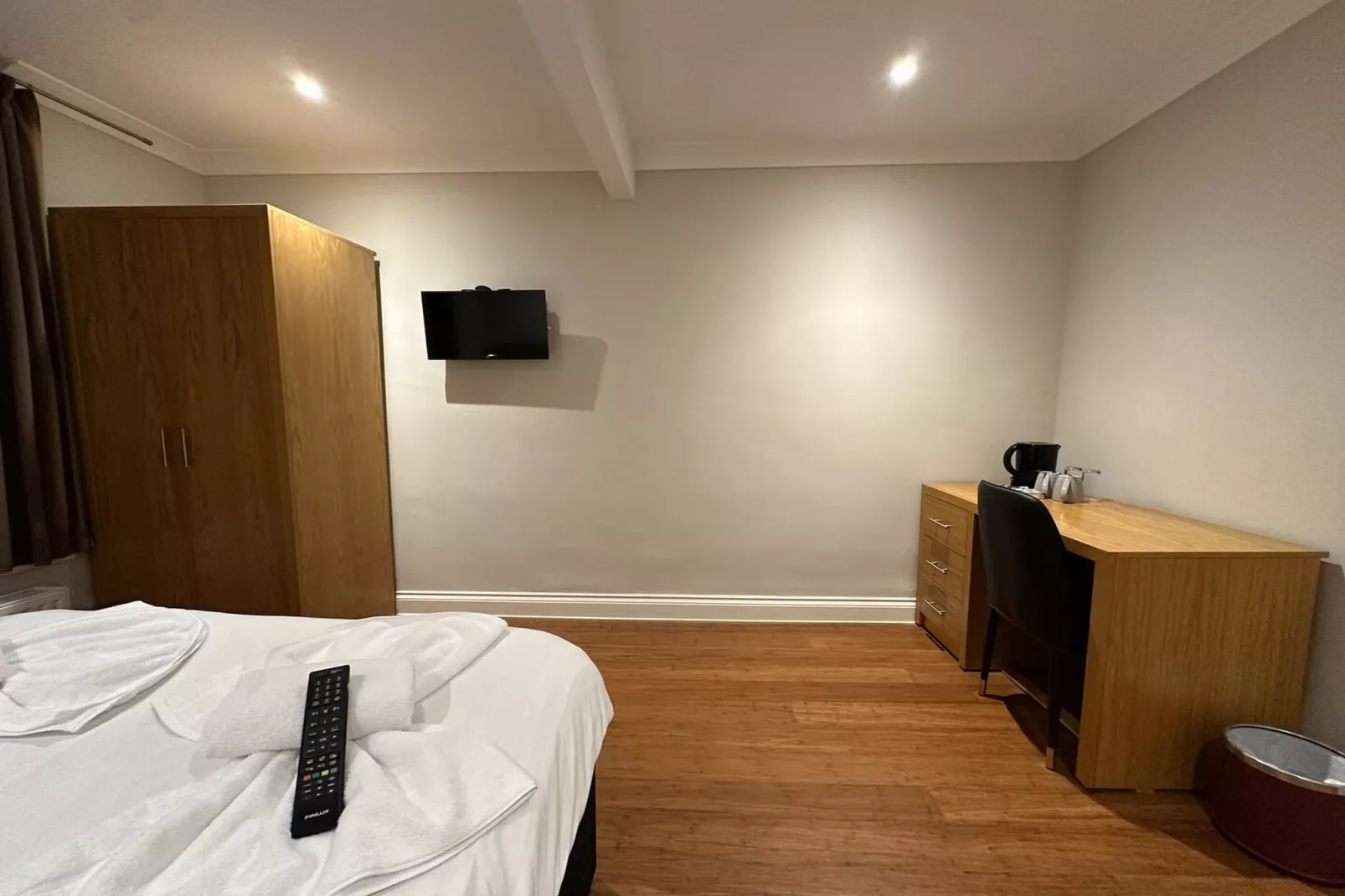 Standard Double Room - Slaapkamer