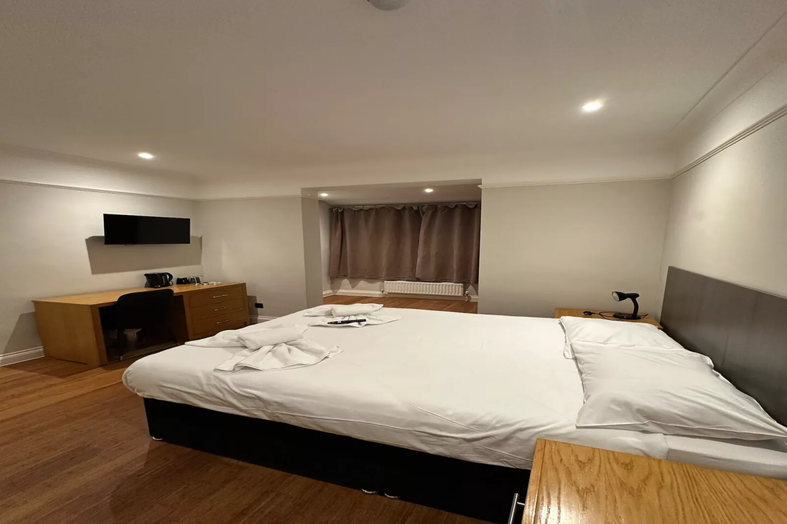 Standard Double Room - Slaapkamer