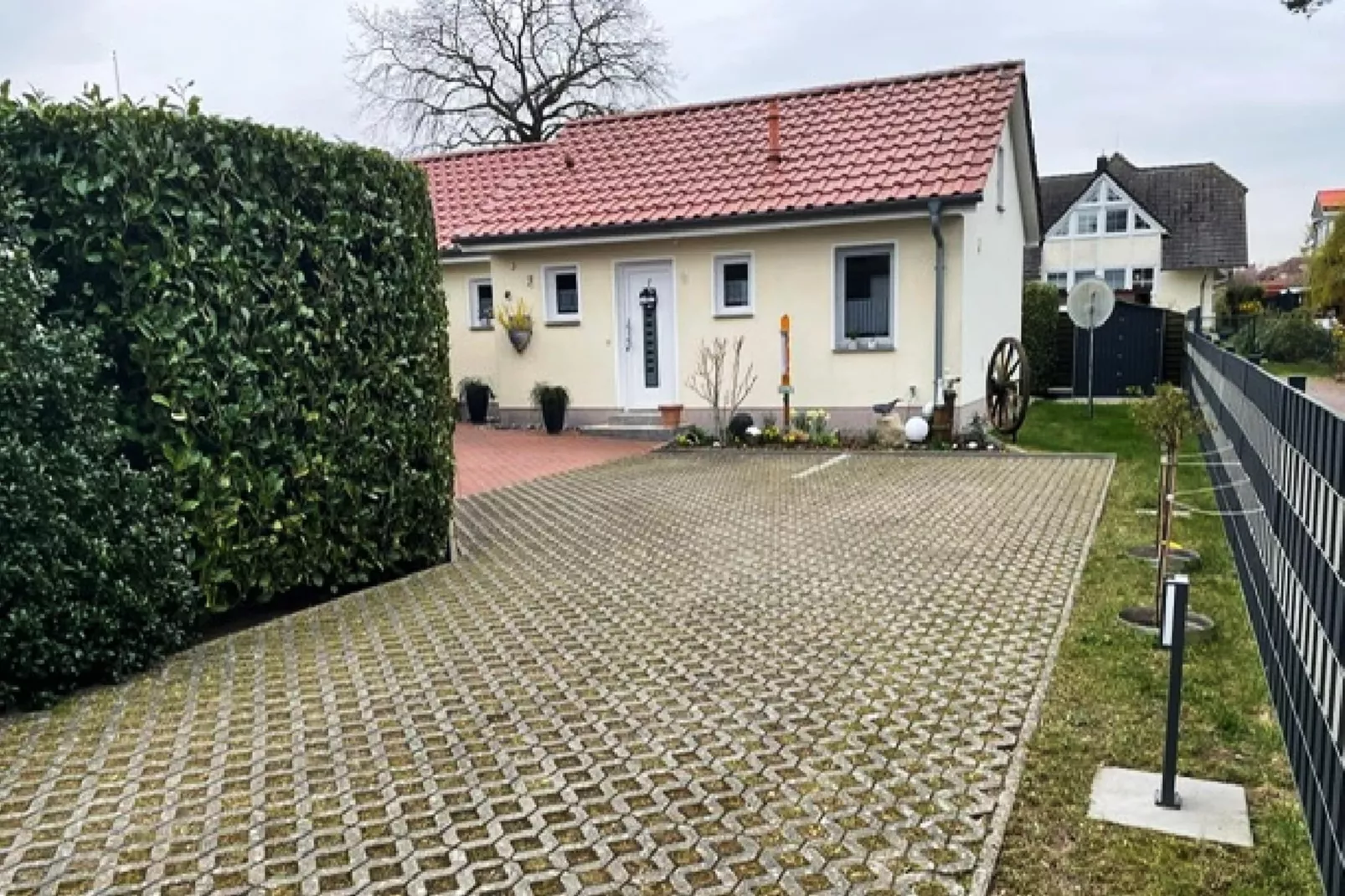 Doppelhaushälfte links - Exterieur winter
