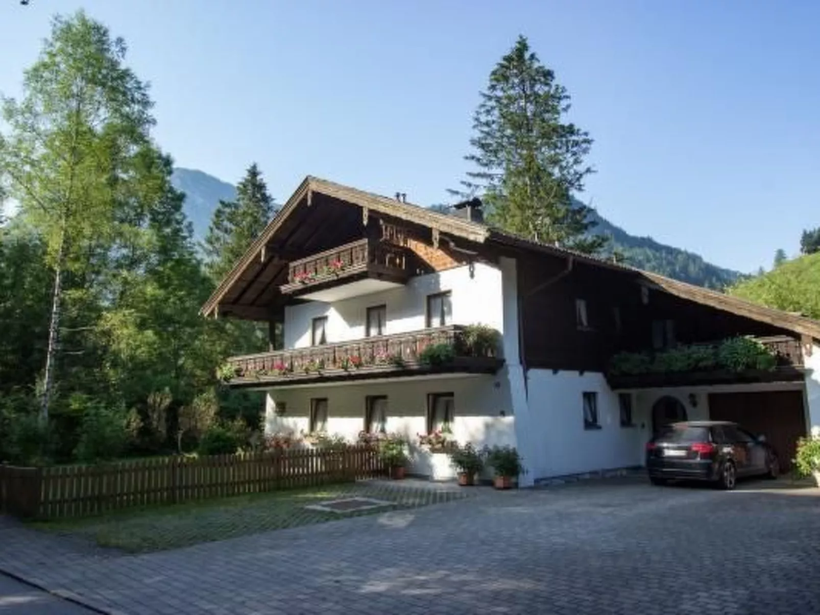 In Weißbach a. d. Alpenstraße - Buiten
