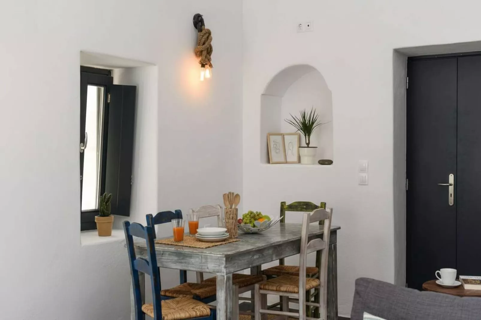 Dionysos Wine Authentic Stay 2 Bd Santorini Home - Eetkamer