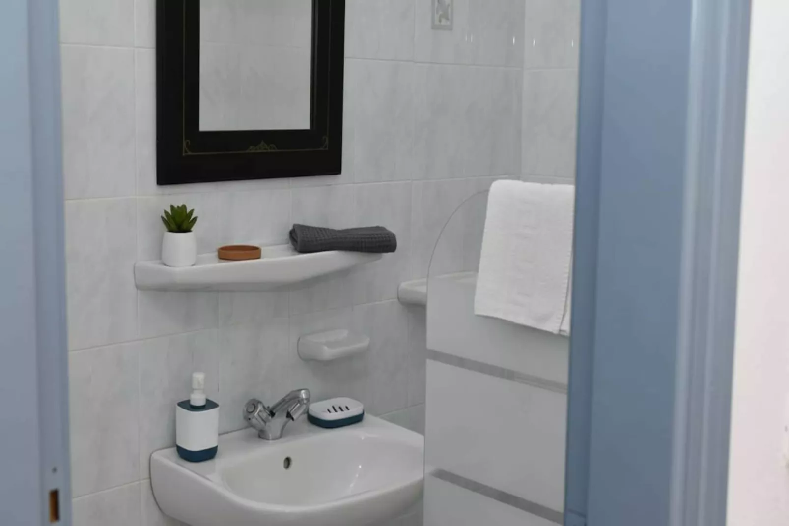 Vacay_patmos no2 - Badkamer
