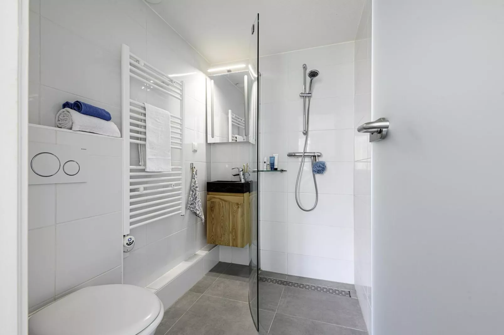 Family House | 10-12 personen | 4 slaapkamers | 3,5 badkamers - Badkamer