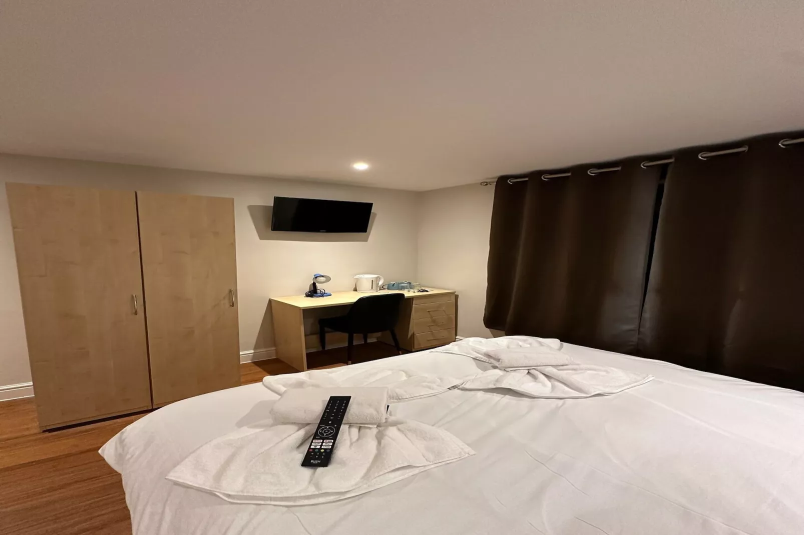 Standard Double Room - Slaapkamer