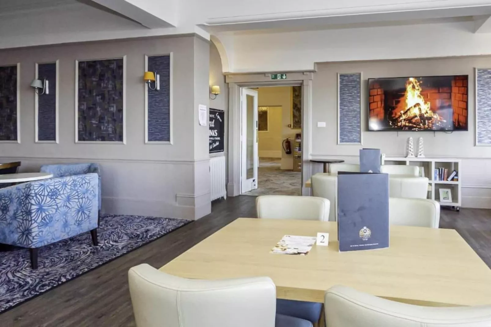 Standard Triple Room - Eetkamer