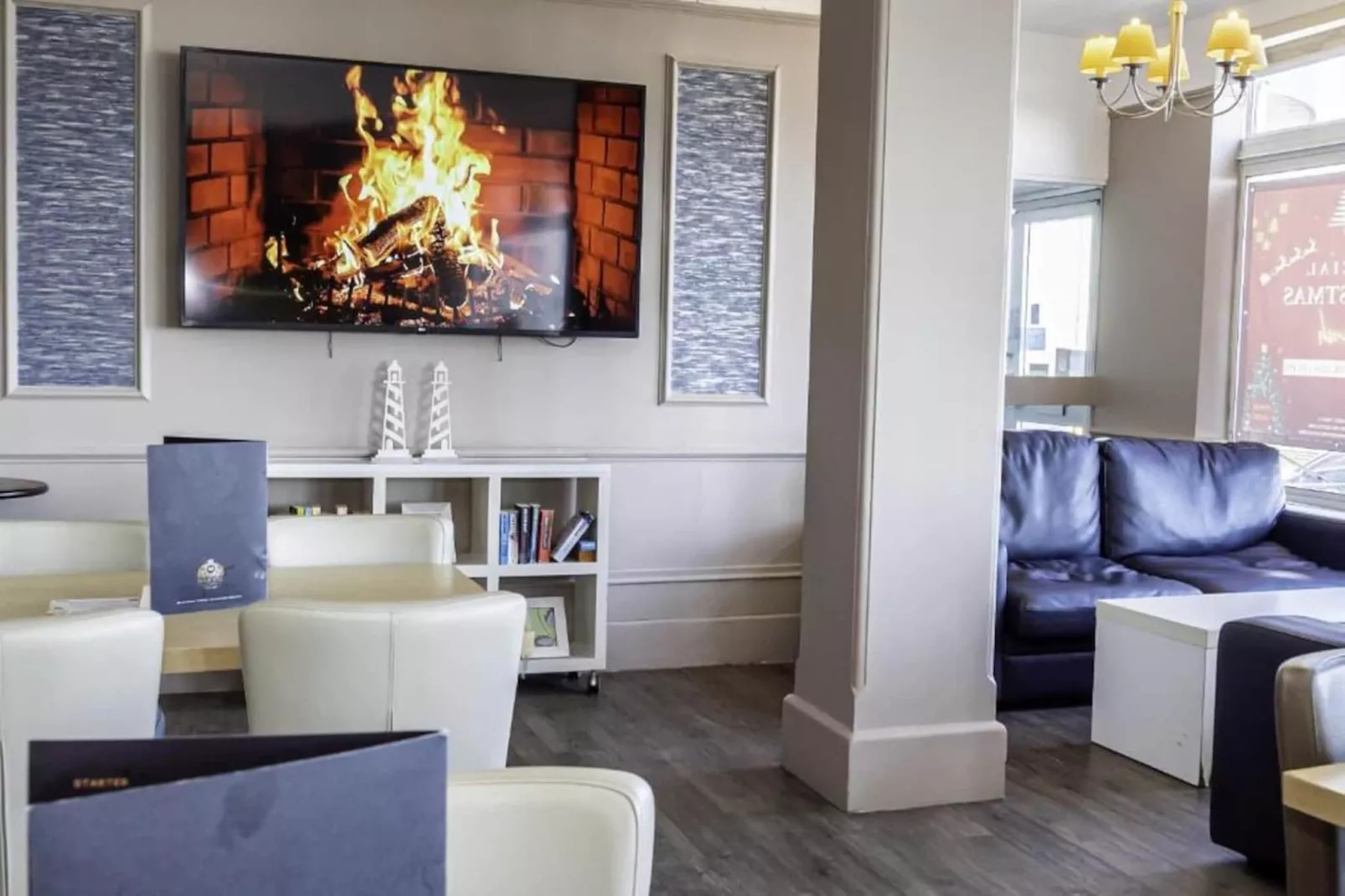 Standard Twin Room - Eetkamer