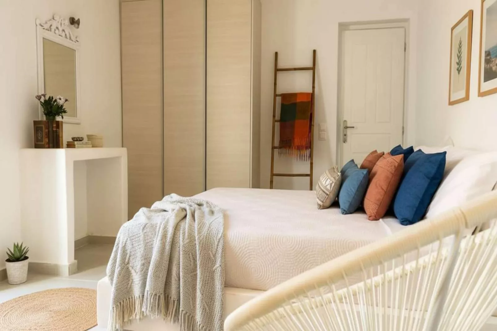 Prestigious Residence in Kalafatis w Private Pool - Slaapkamer