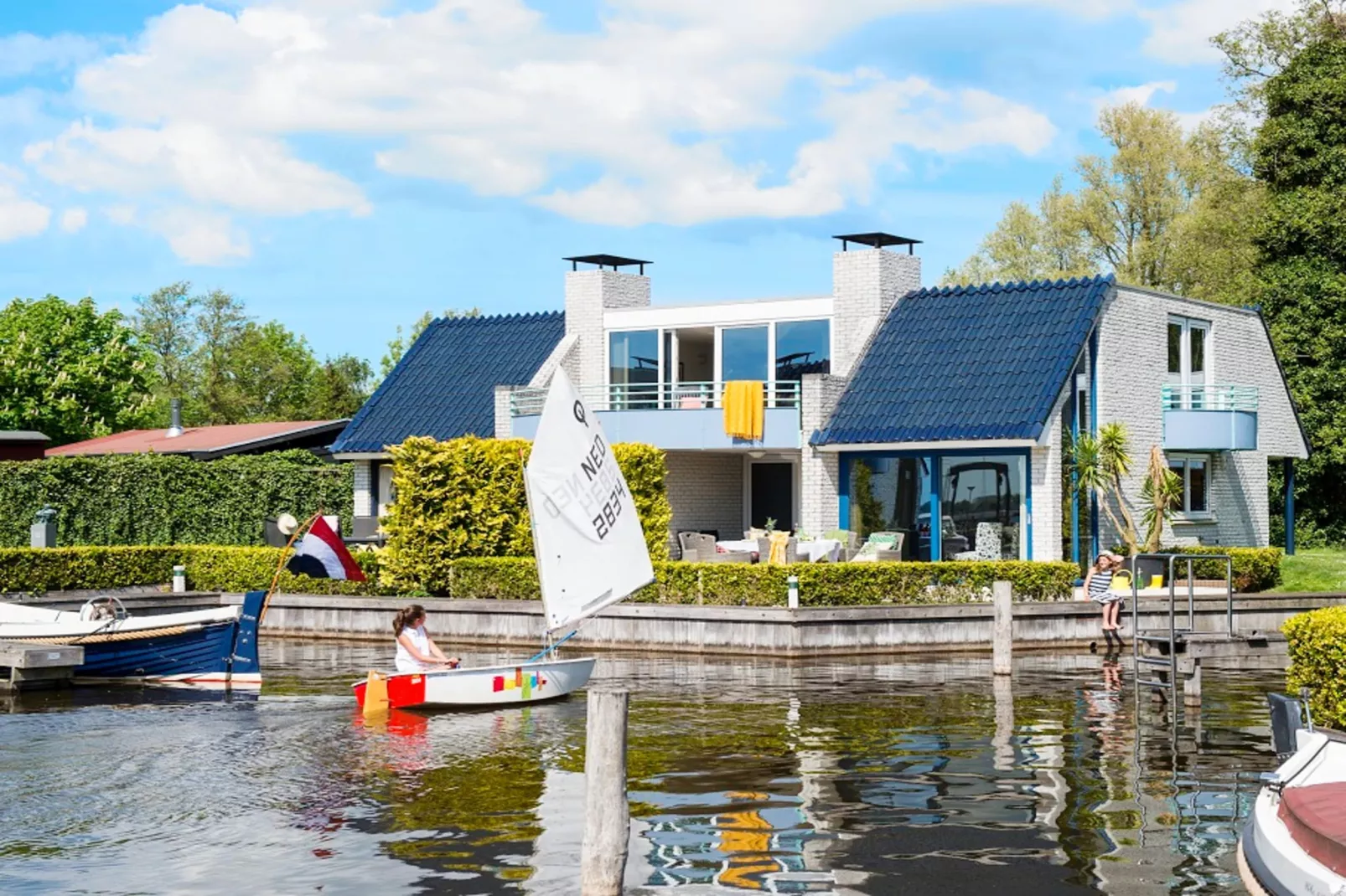 Panorama Villa | 3-8 pers | 3 slaapkamers | 2,5 badkamers - Buitenkant zomer