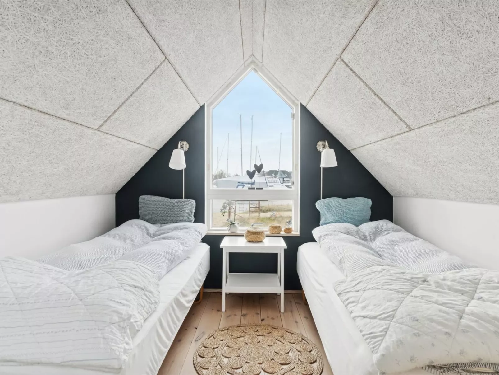 "Pejo" - 10m from the sea - Binnen