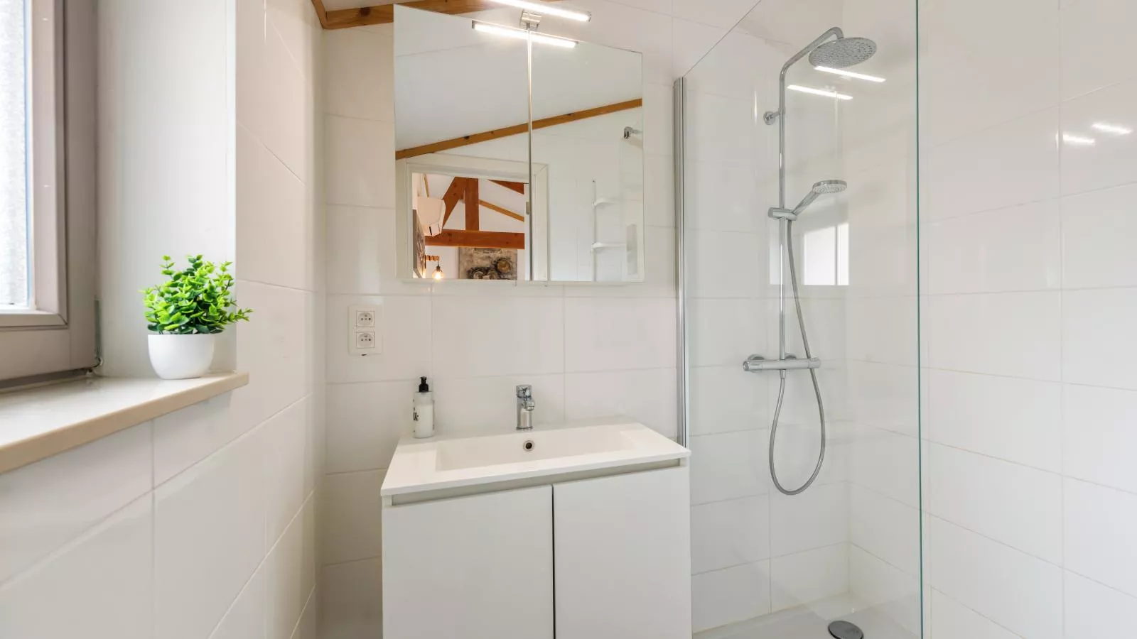 Westhinder I H95 - Badkamer