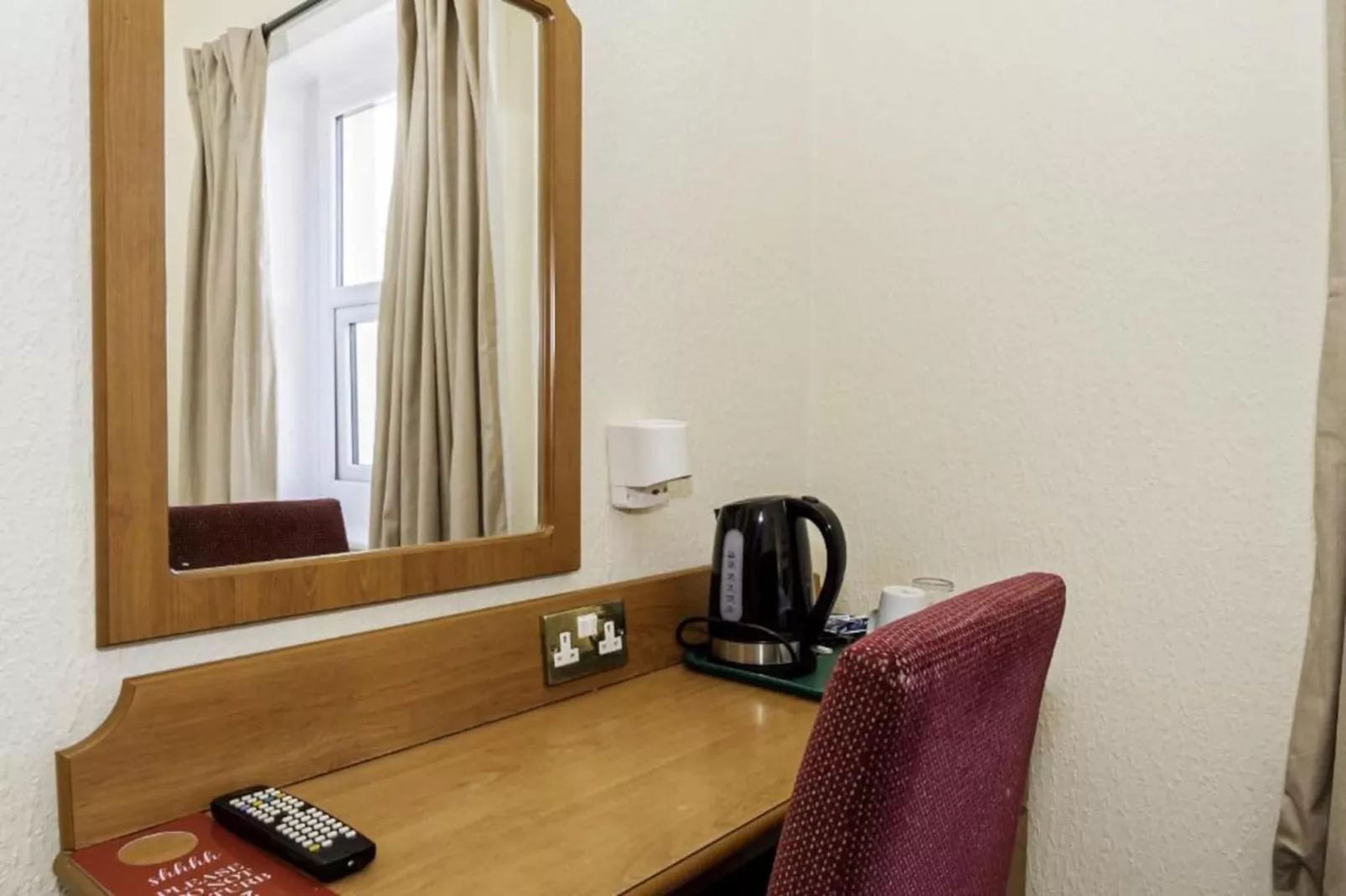 Standard Twin Room - Slaapkamer