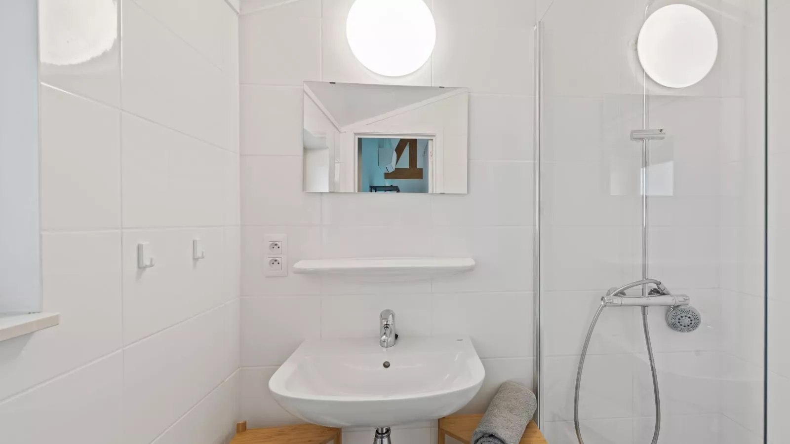 Westhinder I H93 - Badkamer