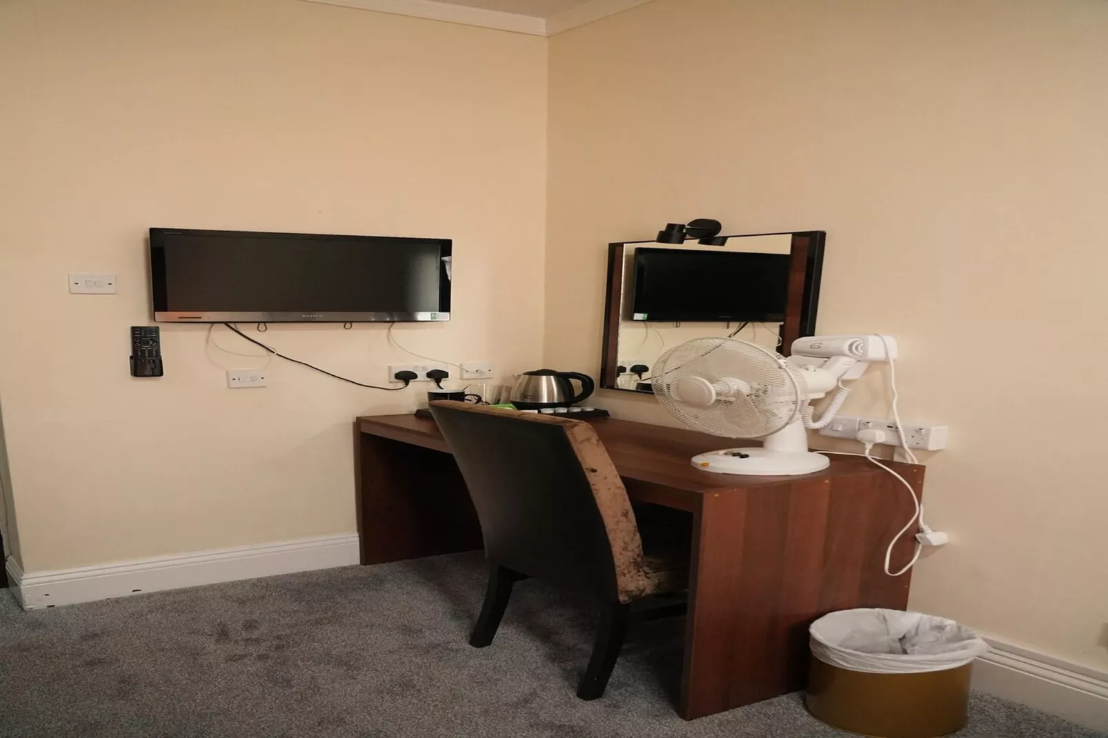 Standard Double Room - Slaapkamer
