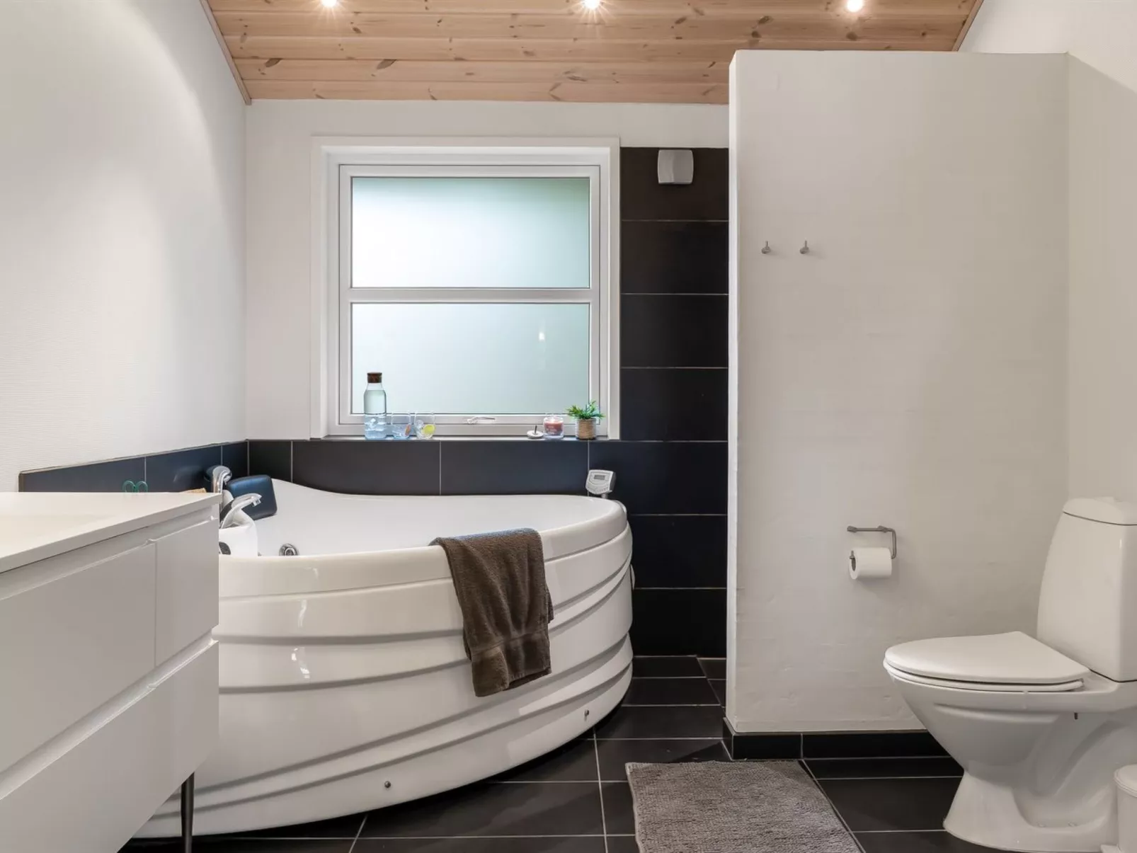 "Joske" - 2km from the sea - Binnen