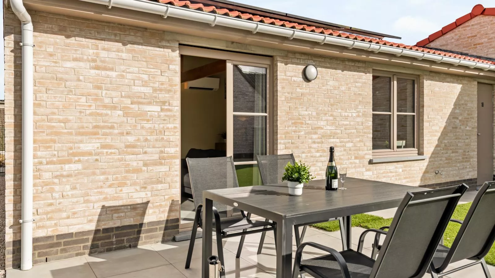 Westhinder II H18 - Terrasbalkon