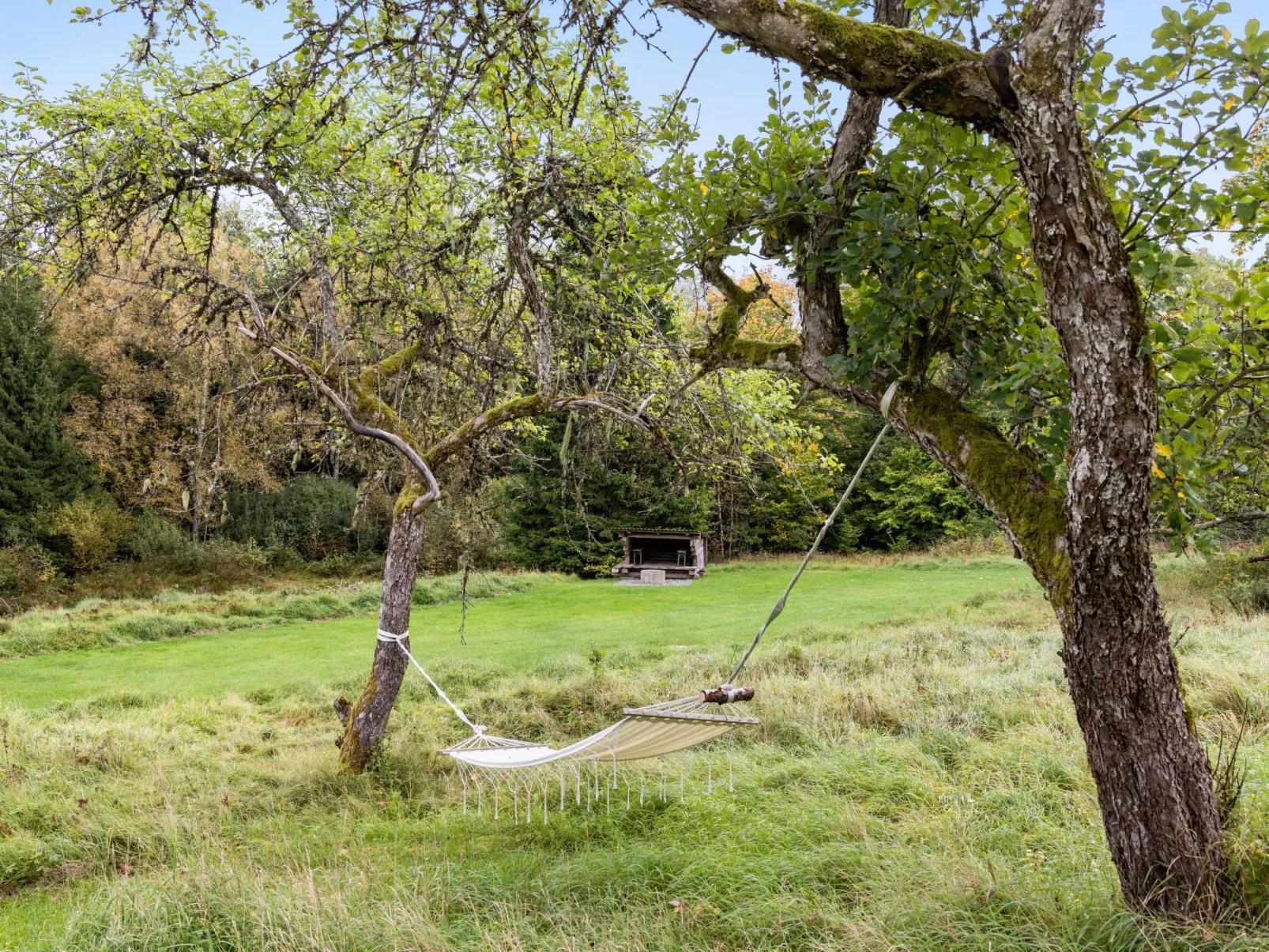 Älmegården-Buiten